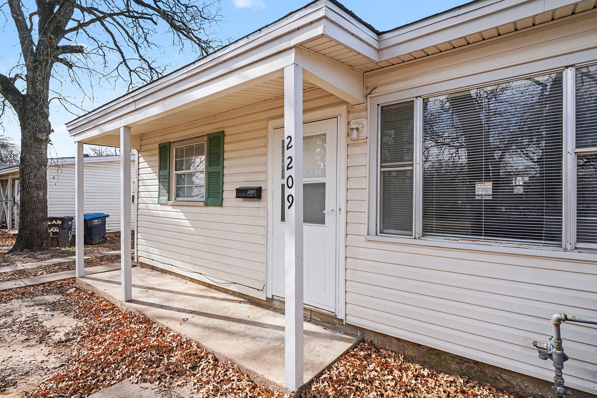 2209 Barbell Lane Fort Worth TX 76111