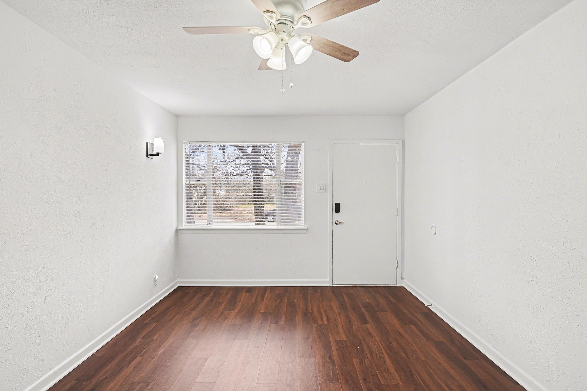 2209 Barbell Lane Fort Worth TX 76111