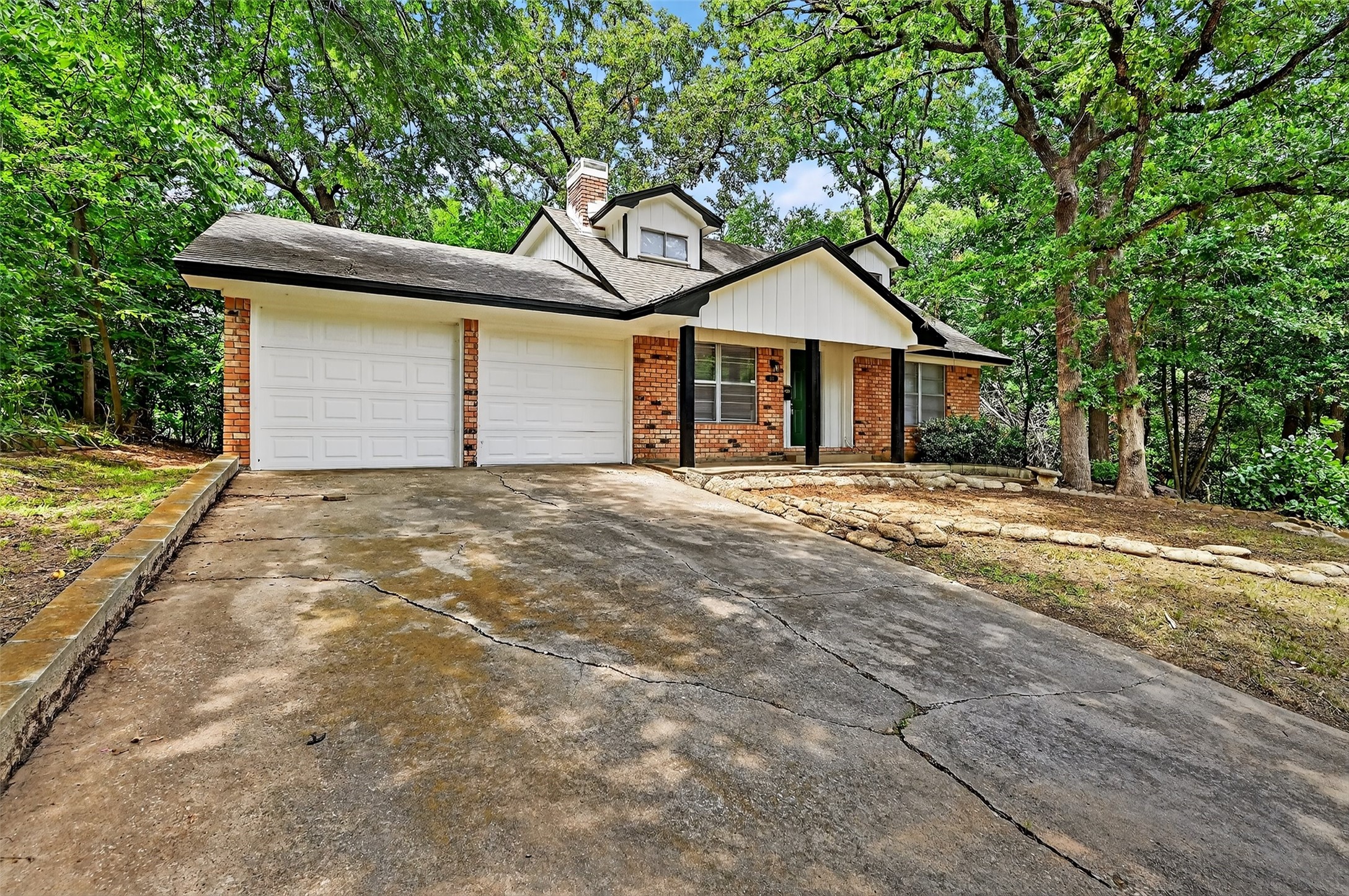 105 E Ford Street Denison TX 75021