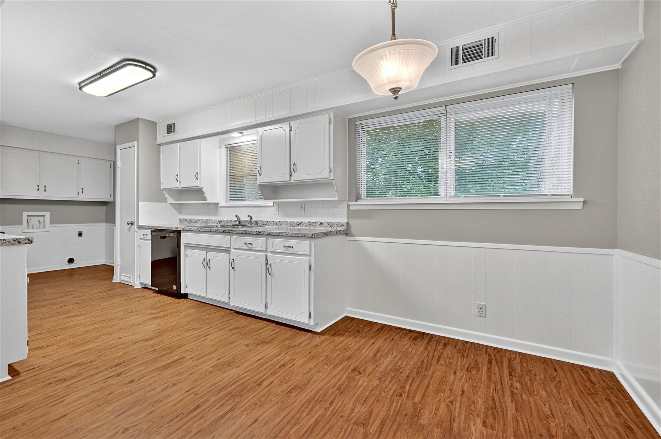 105 E Ford Street Denison TX 75021