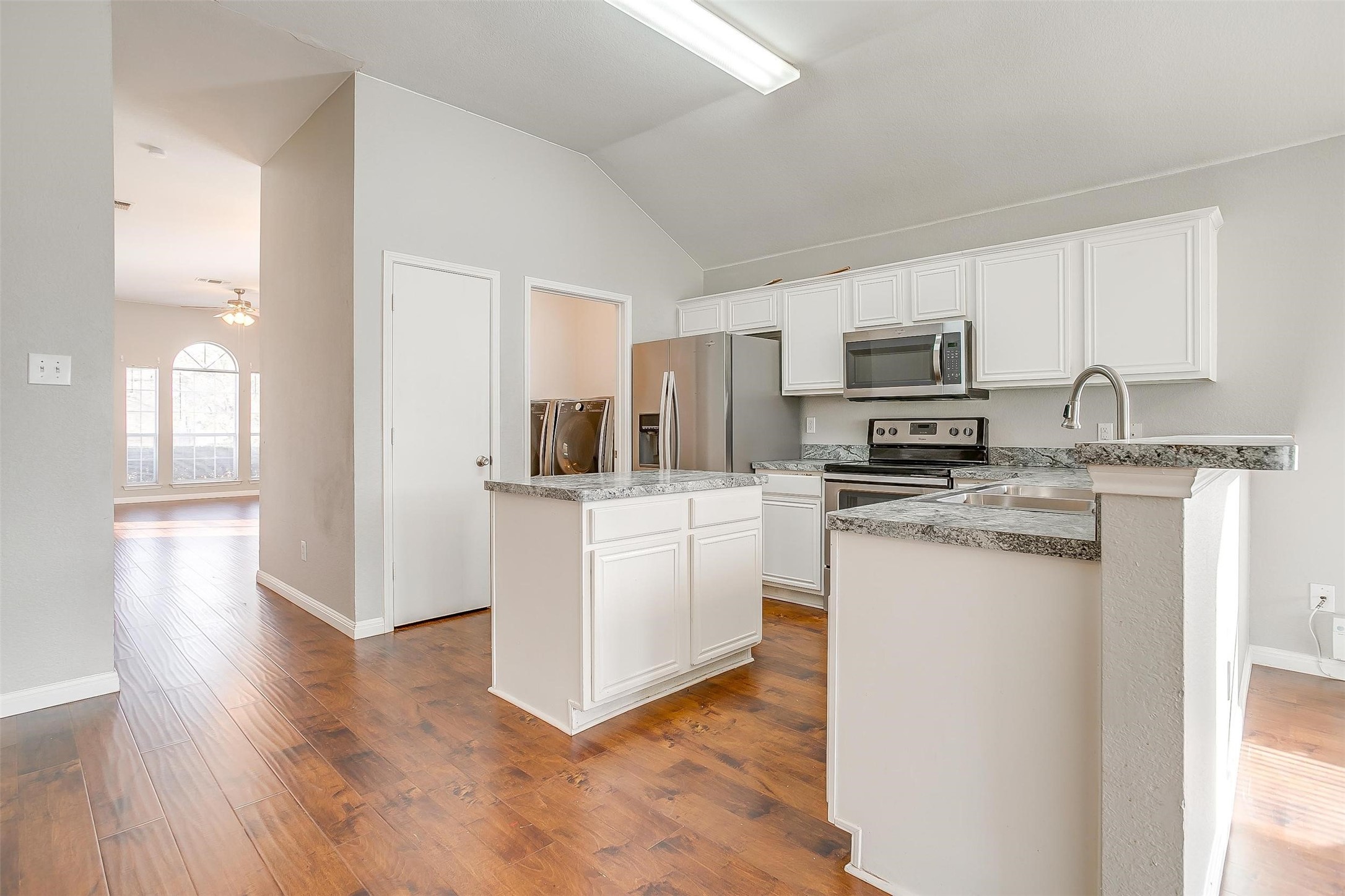 927 Simon Drive Cedar Hill TX 75104