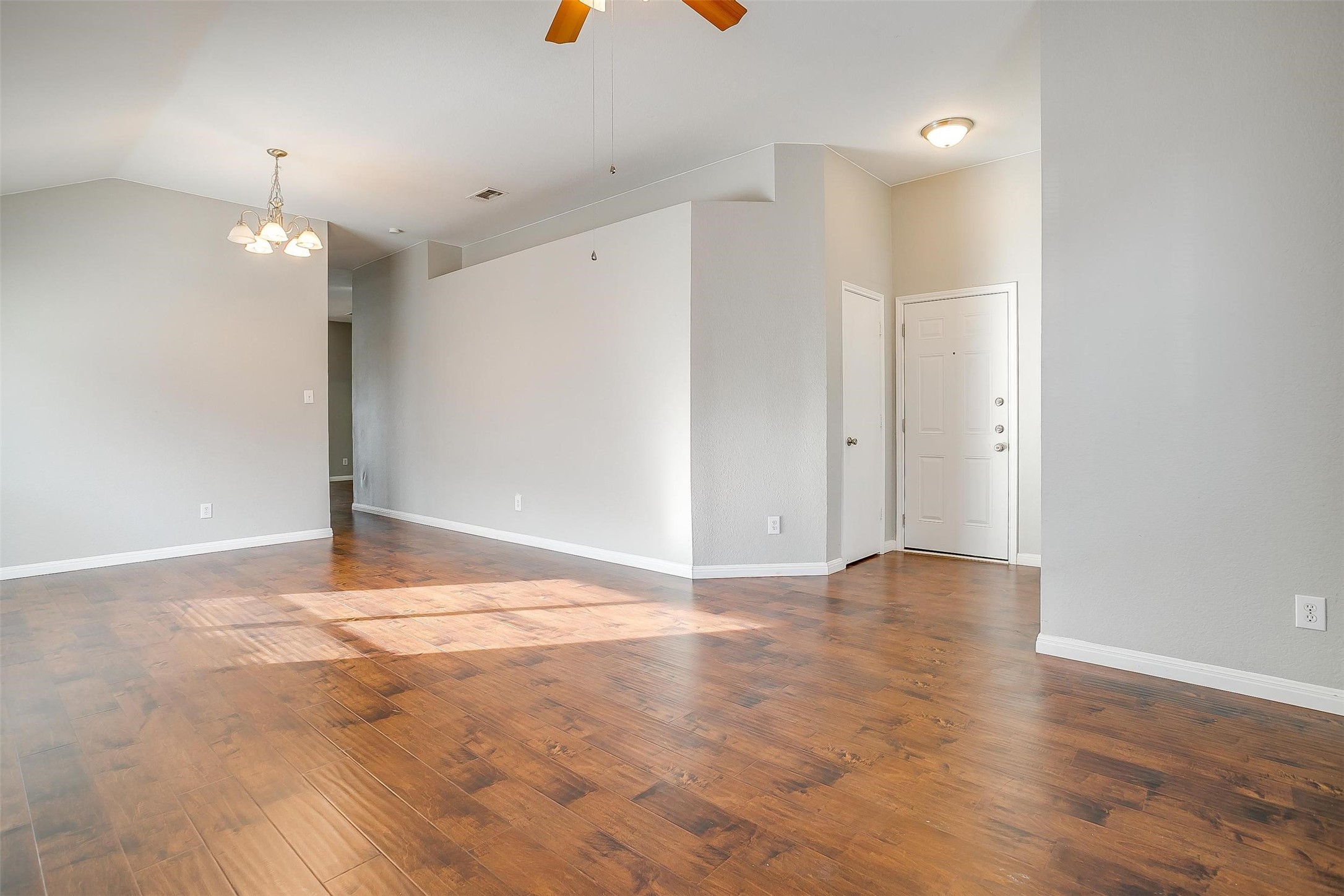927 Simon Drive Cedar Hill TX 75104