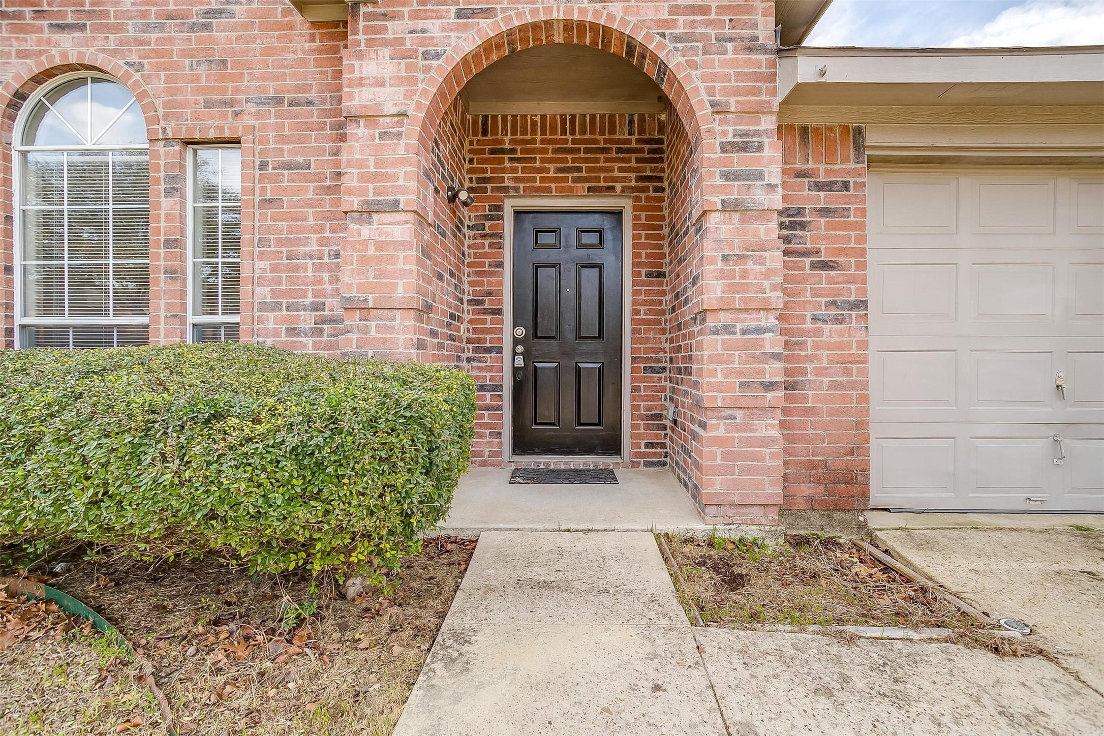927 Simon Drive Cedar Hill TX 75104