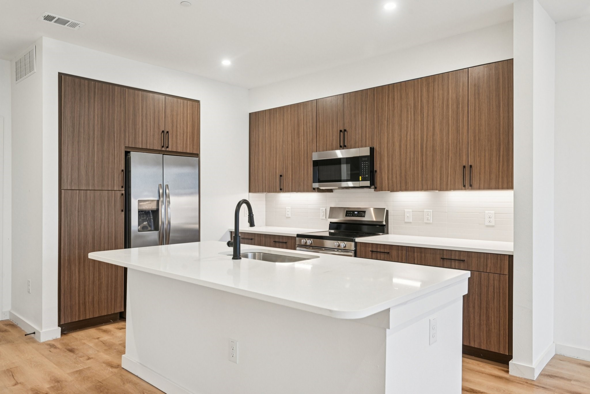 2016 S Ervay Street Dallas TX 75215