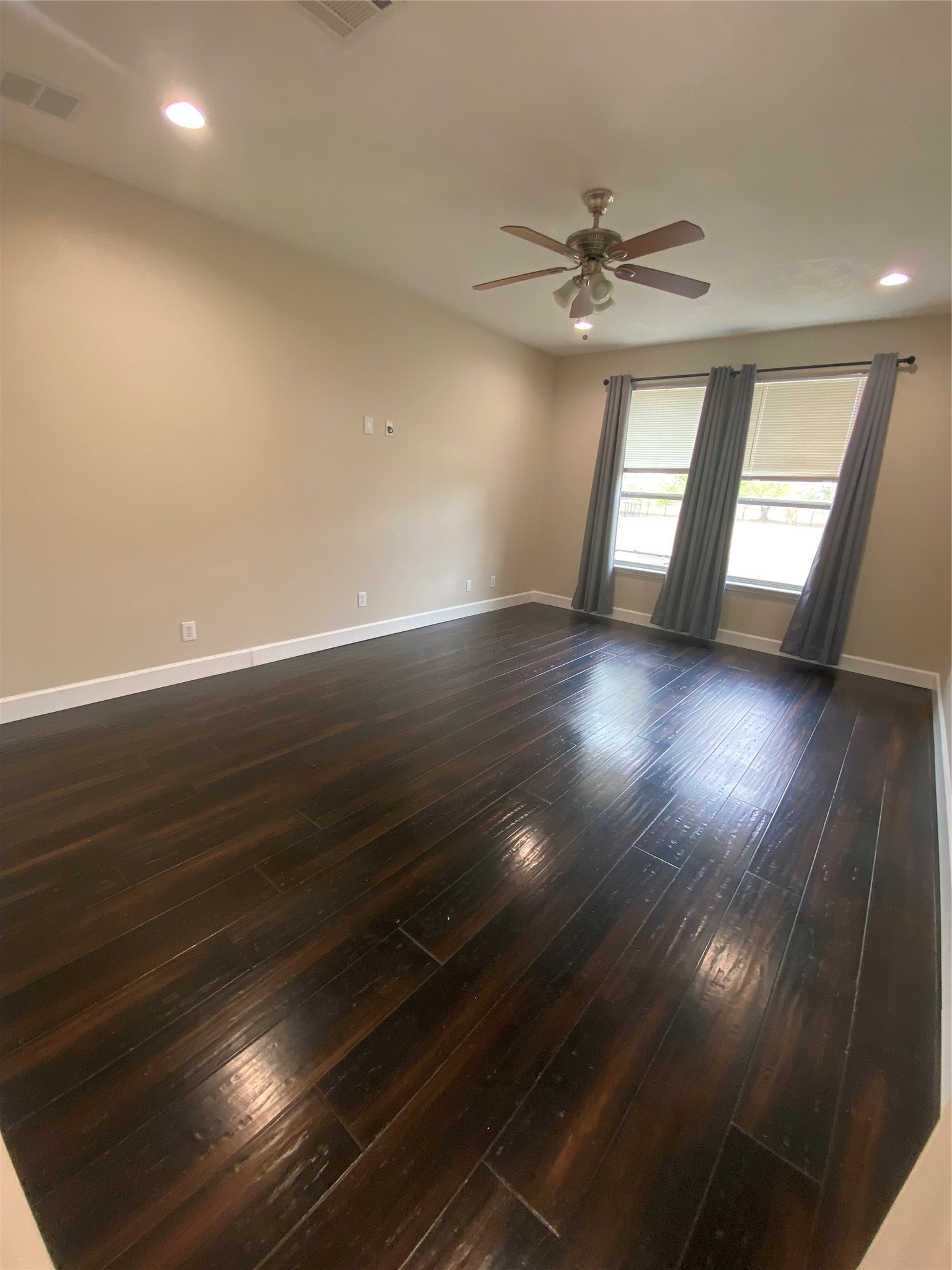 2920 Pinehurst Grand Prairie TX 75104