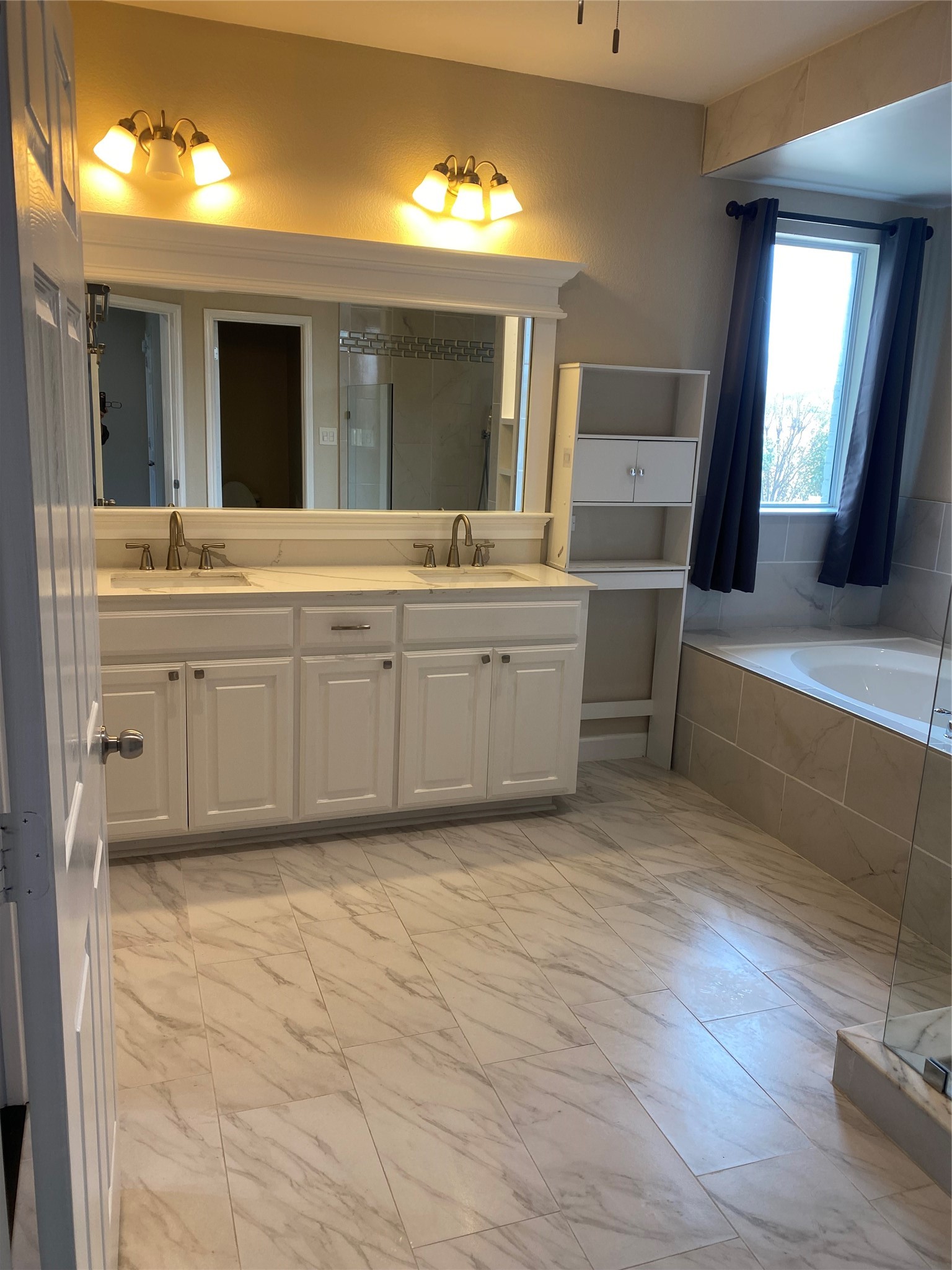 2920 Pinehurst Grand Prairie TX 75104