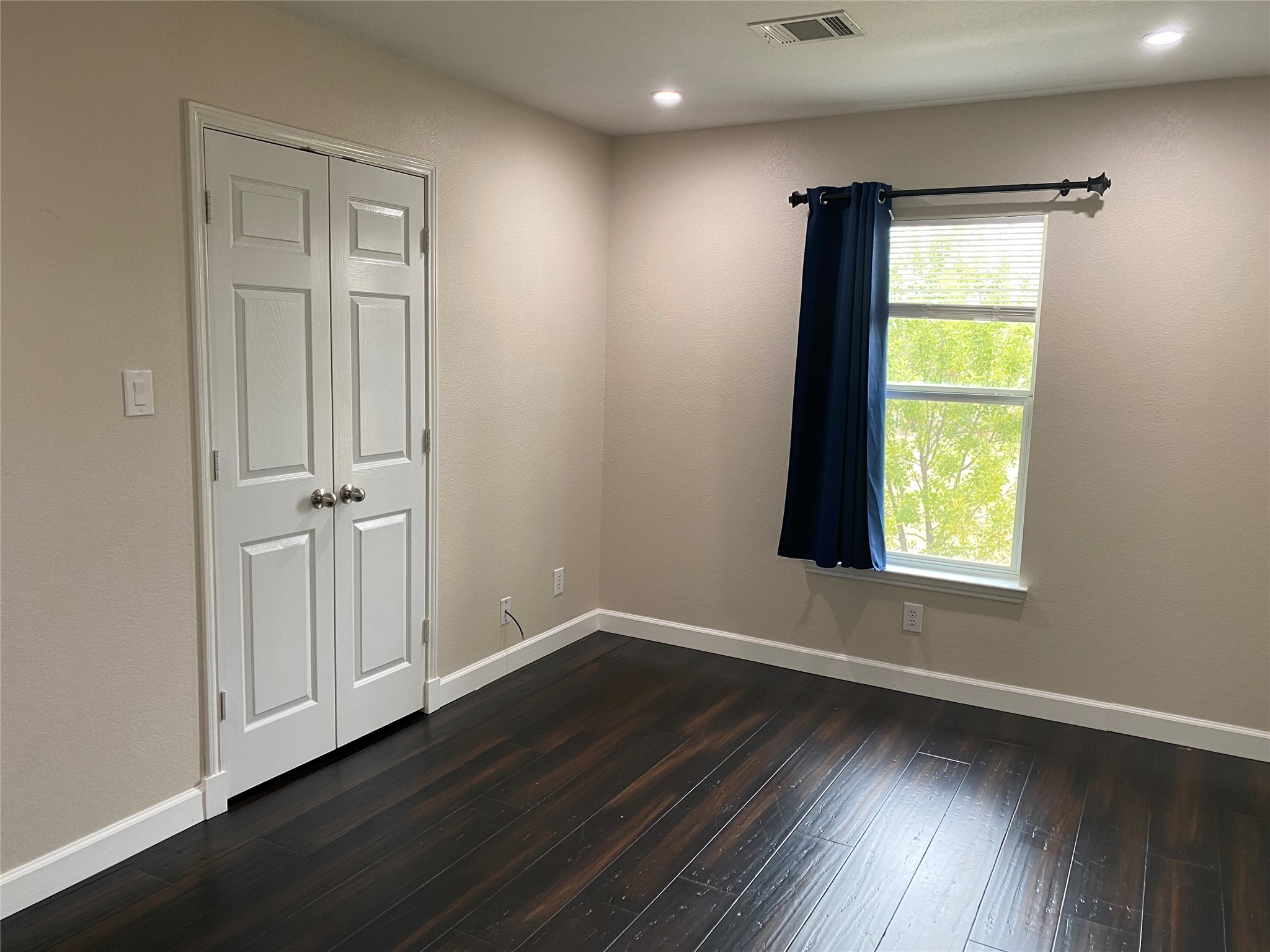 2920 Pinehurst Grand Prairie TX 75104