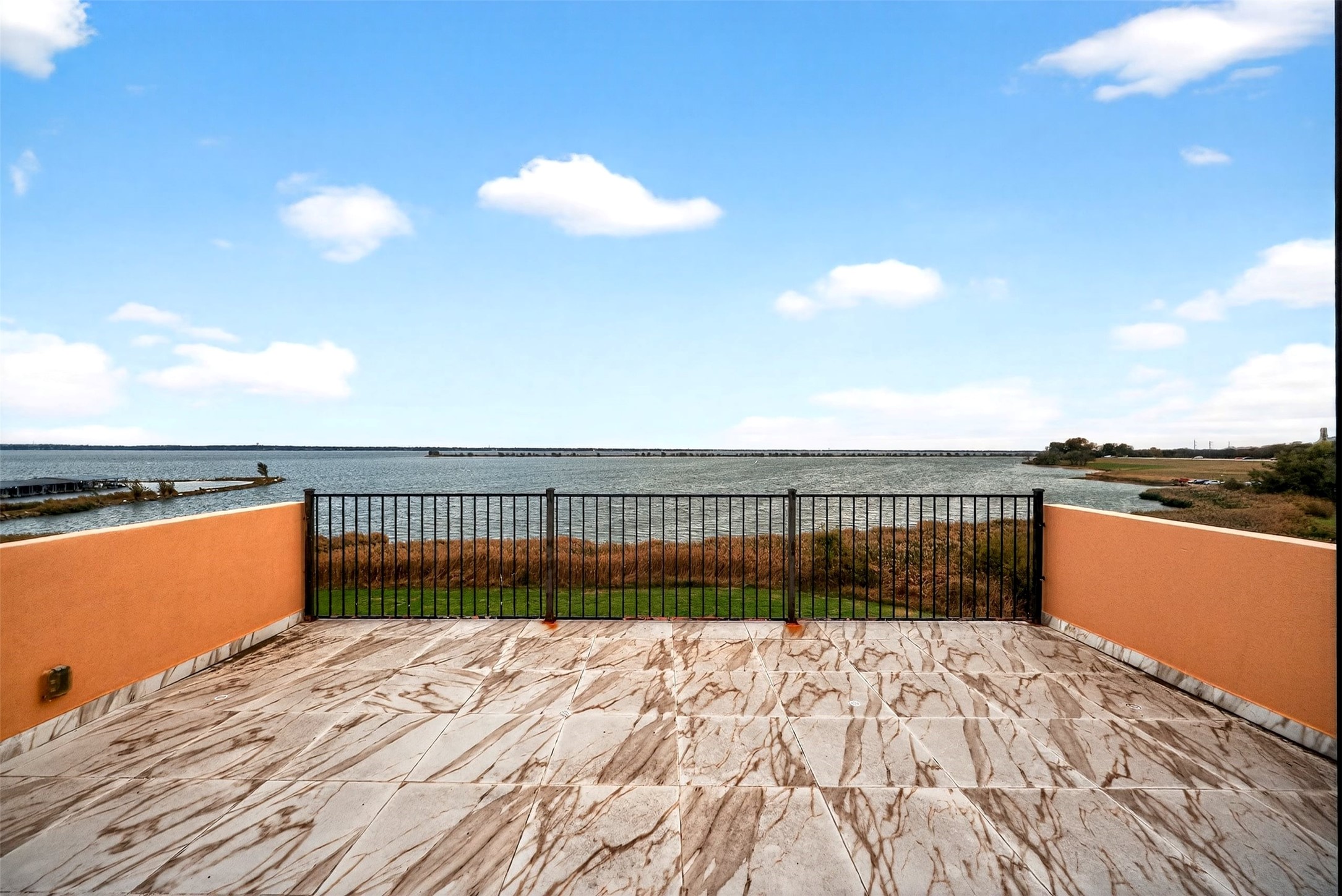 5218 Lake Terrace Court Garland TX 75043