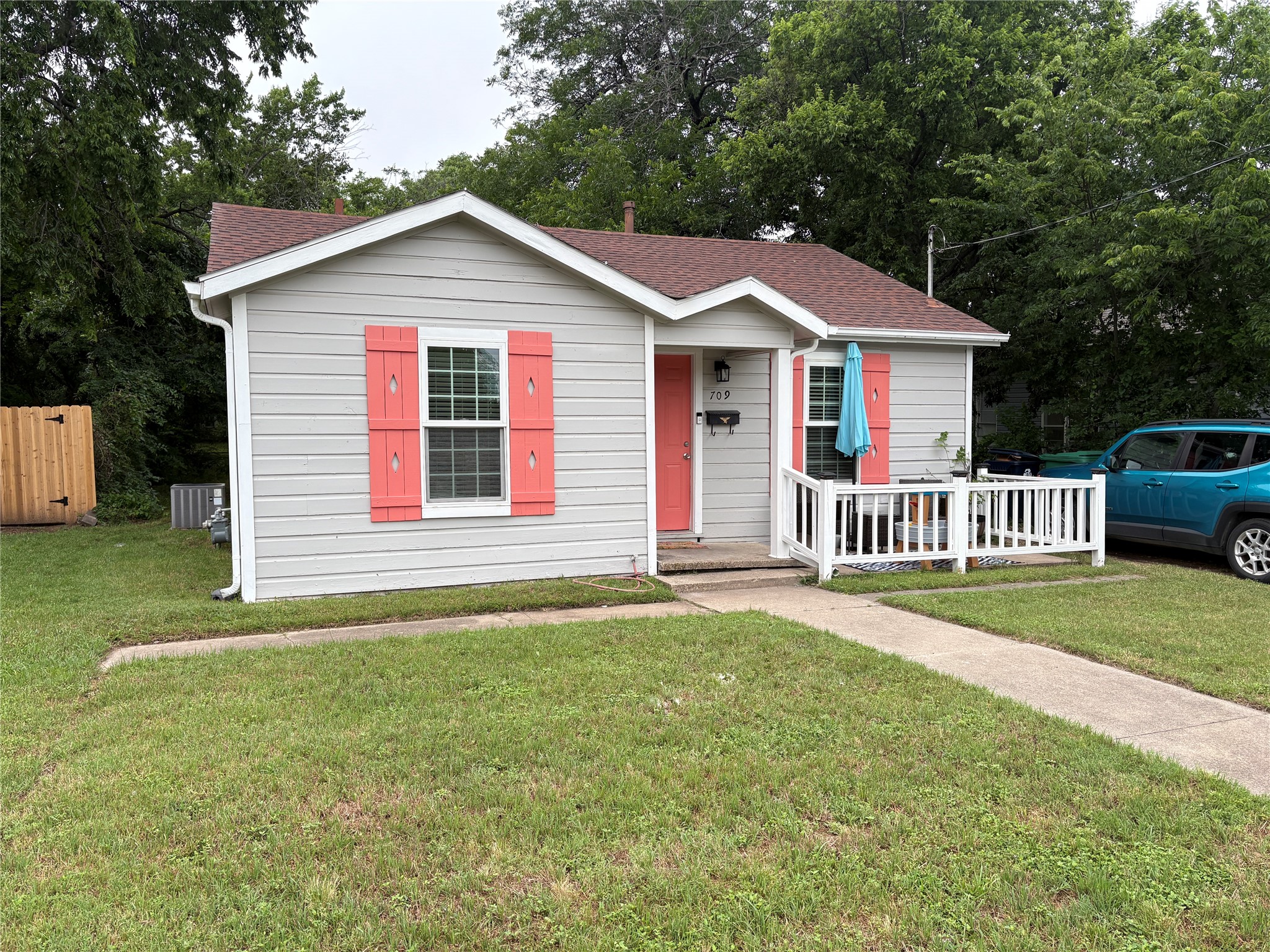 709 Denton Street Denton TX 76201