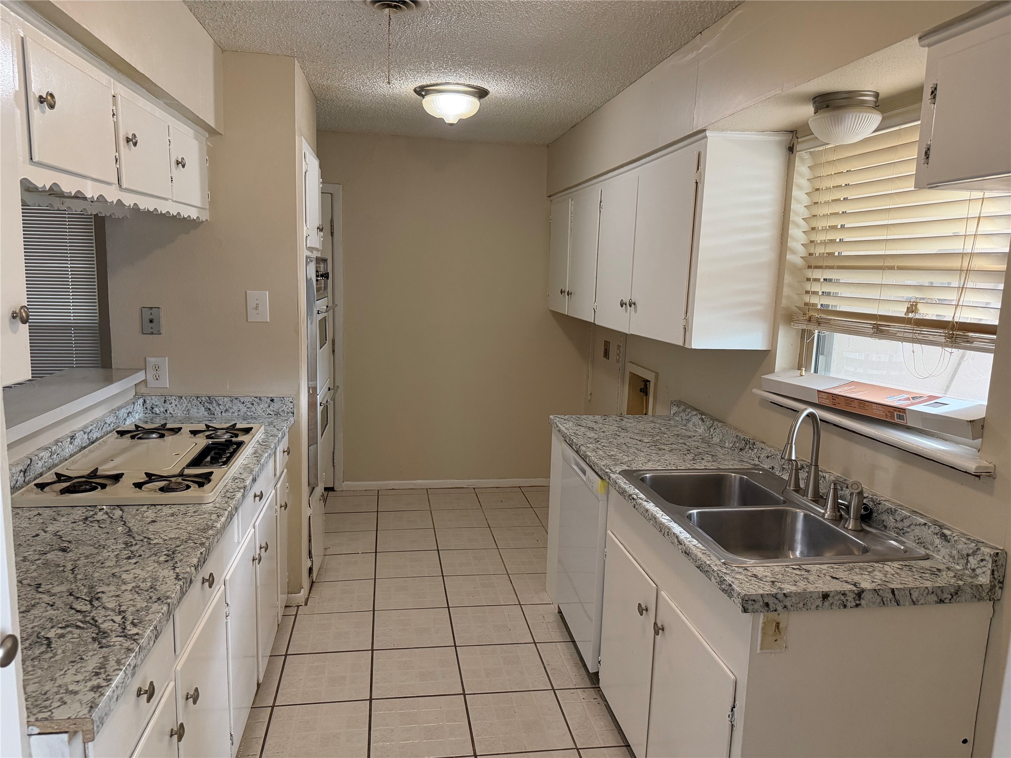 3253 Millmar Drive Dallas TX 75228