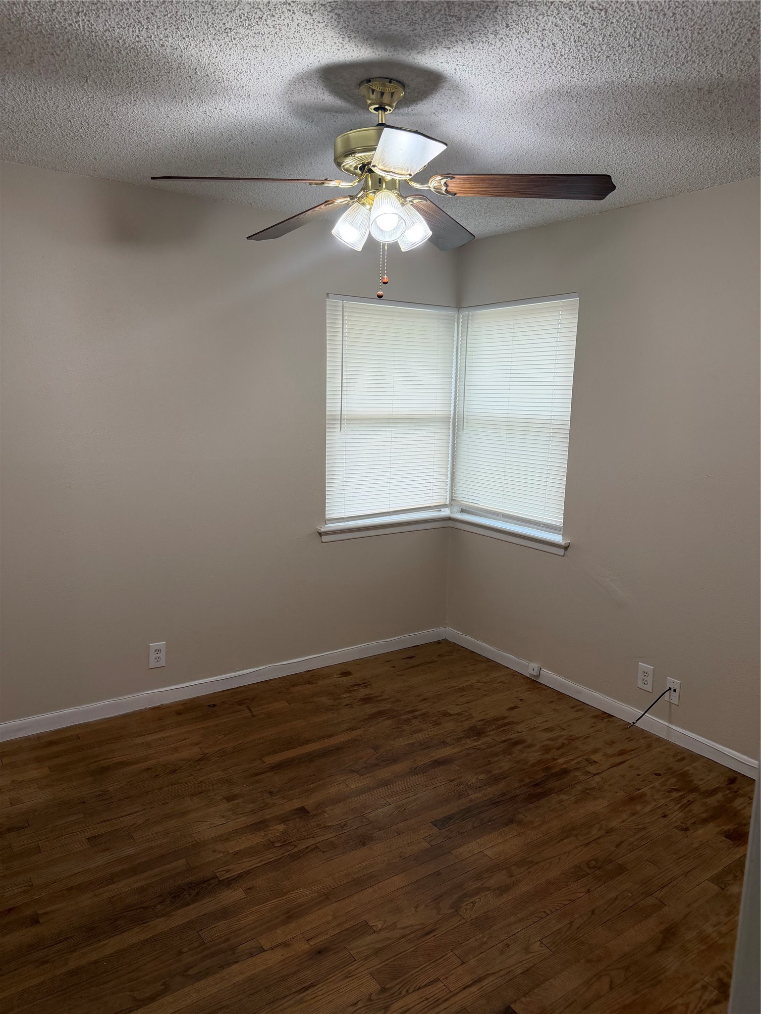 3253 Millmar Drive Dallas TX 75228