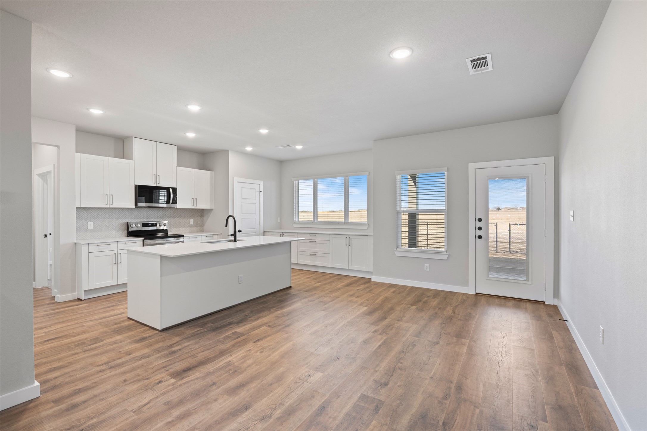 4011 Lecroy Court Midlothian TX 76065