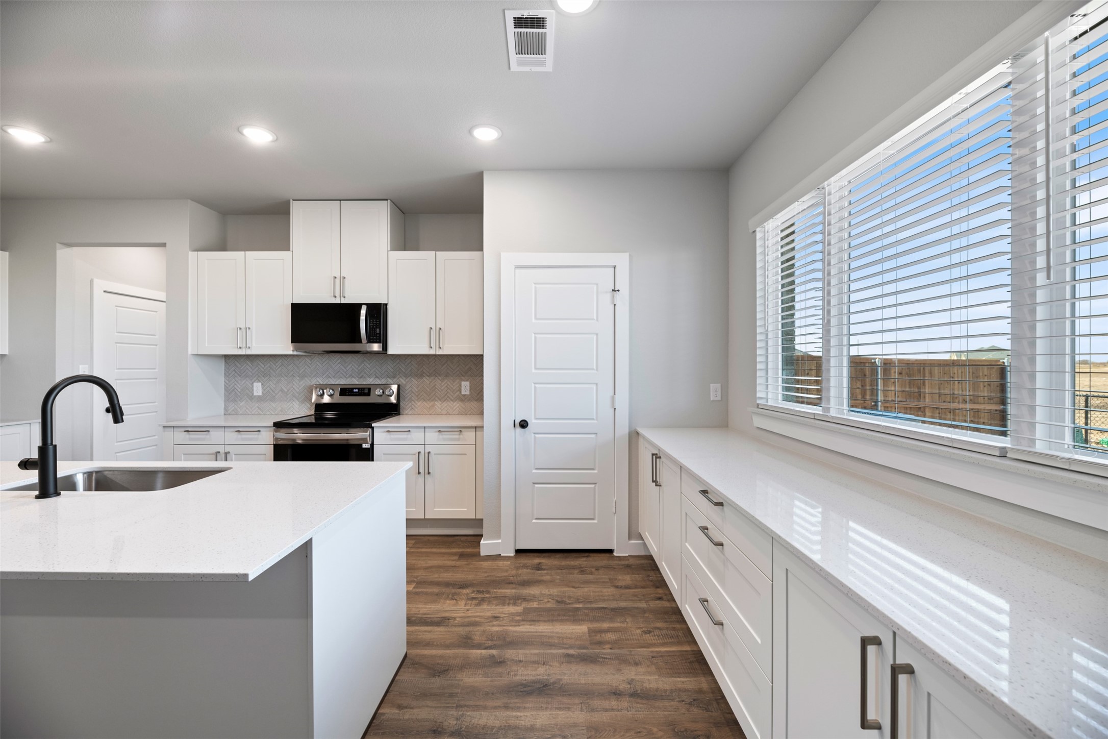 4011 Lecroy Court Midlothian TX 76065