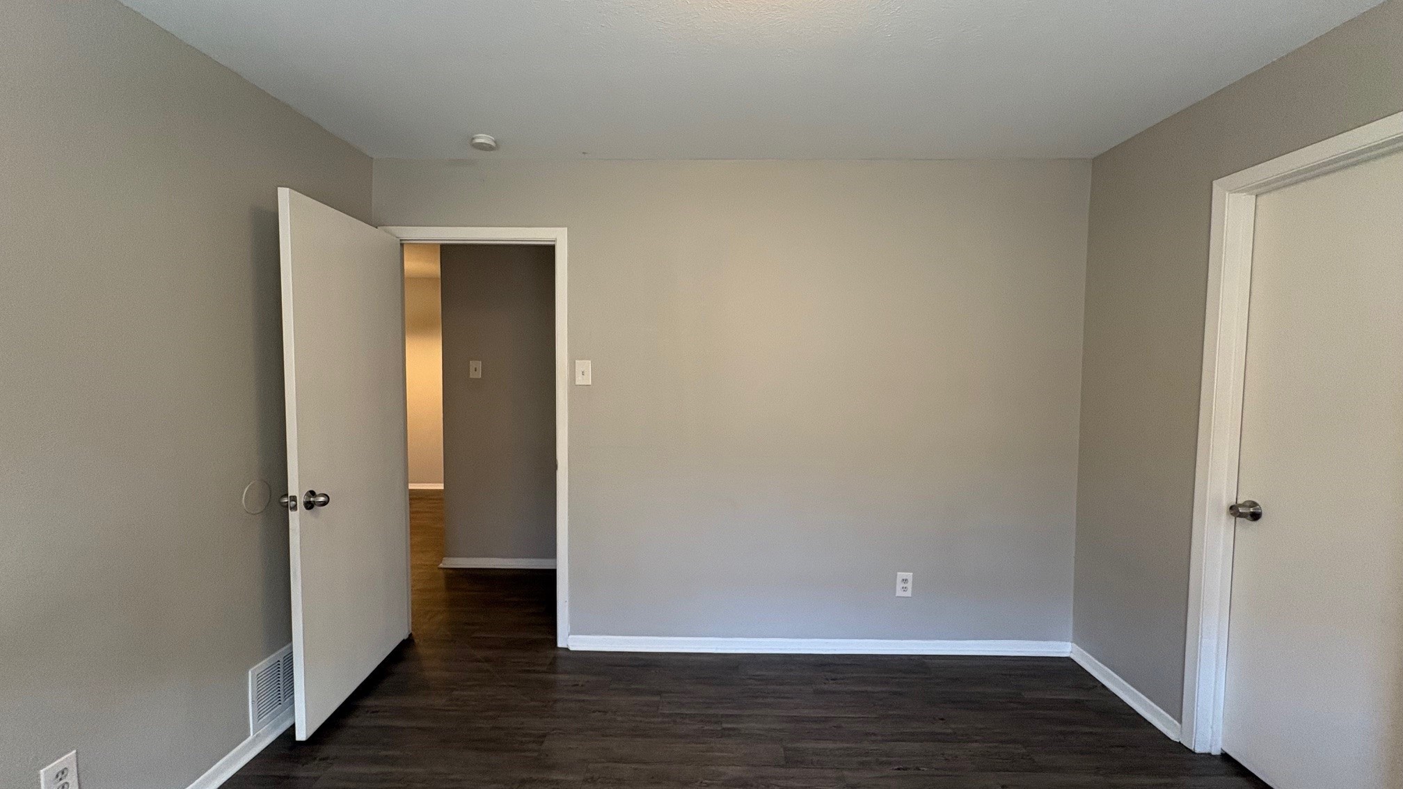 2410 Woodoak Court Irving TX 75060