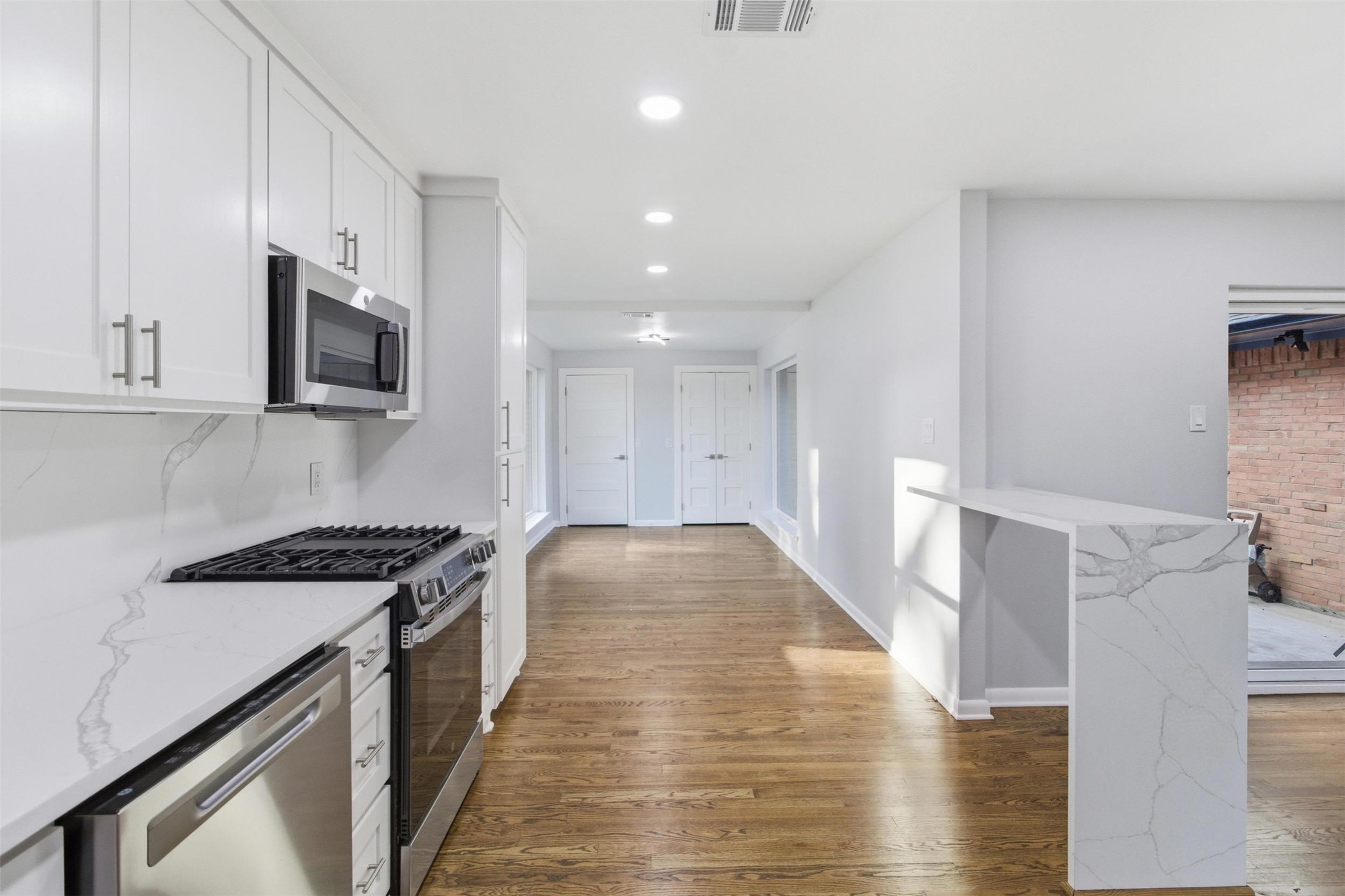 1905 Province Lane Dallas TX 75228