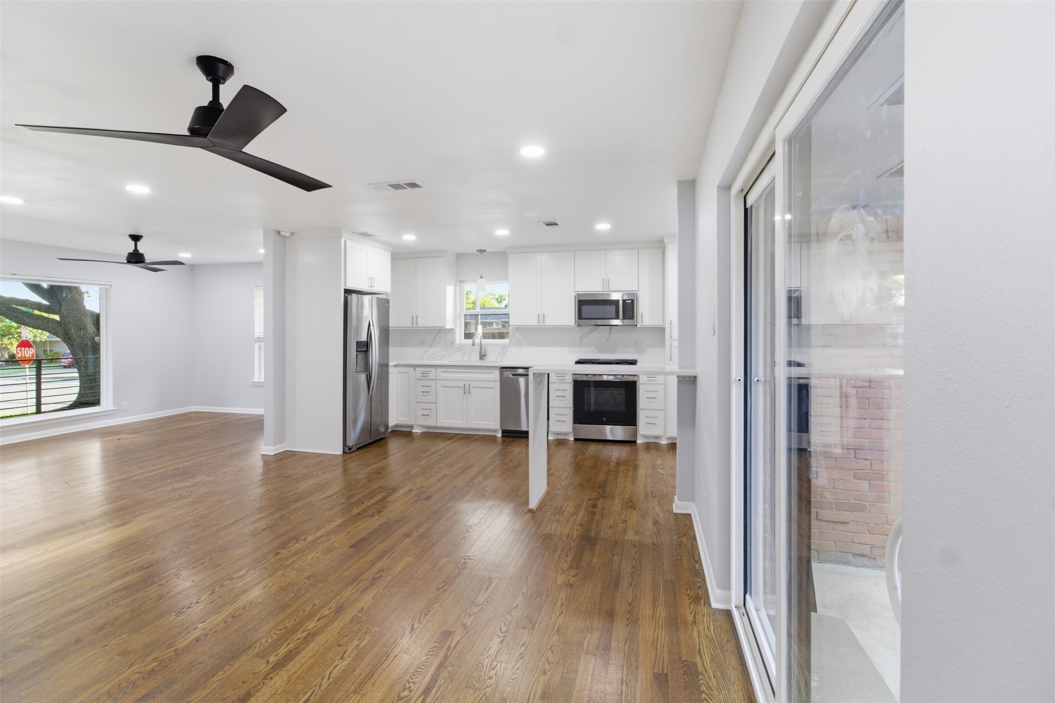 1905 Province Lane Dallas TX 75228