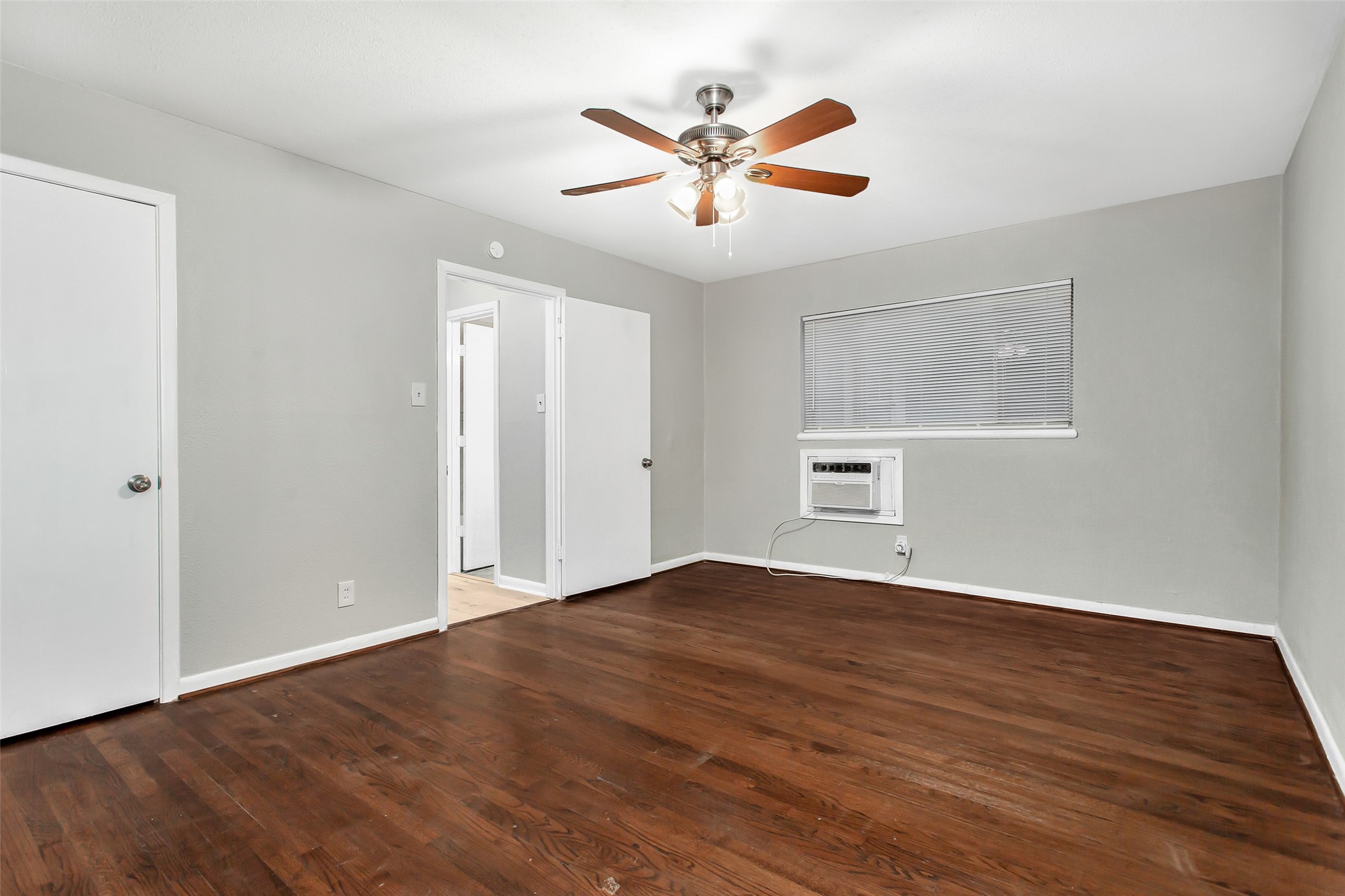 4916 Worth Street Dallas TX 75214