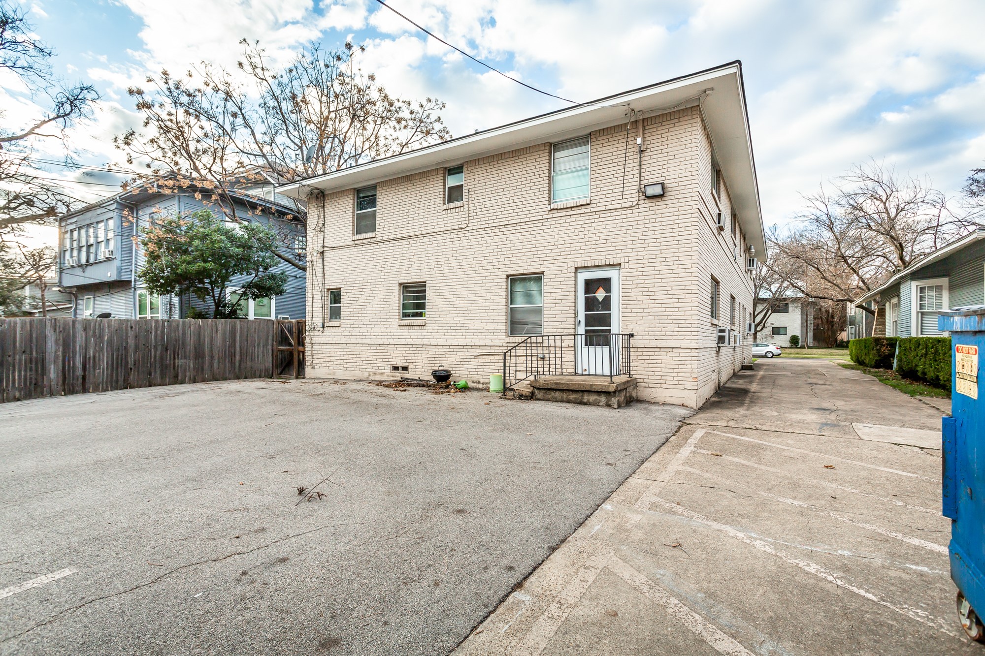 4916 Worth Street Dallas TX 75214