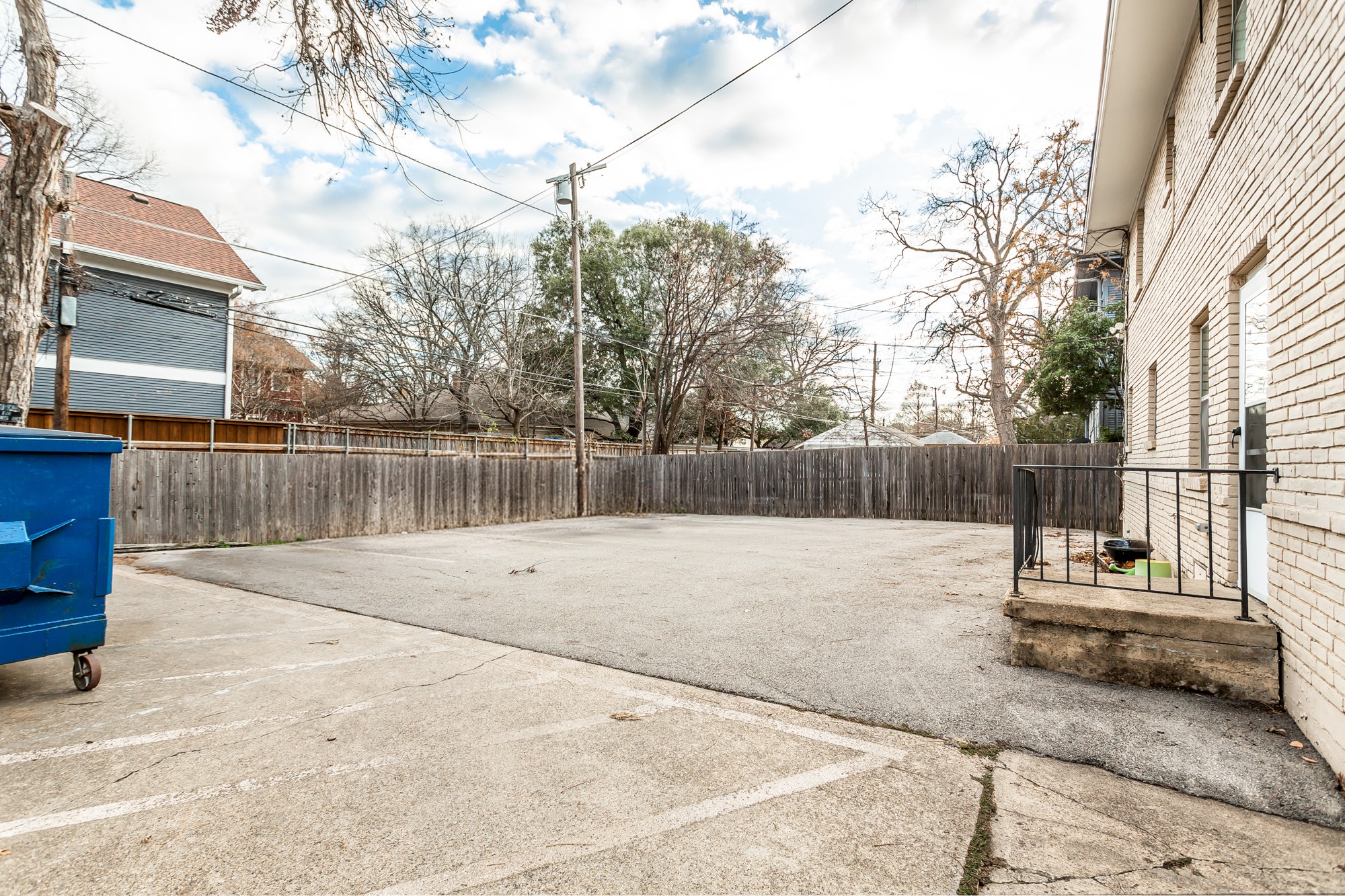 4916 Worth Street Dallas TX 75214
