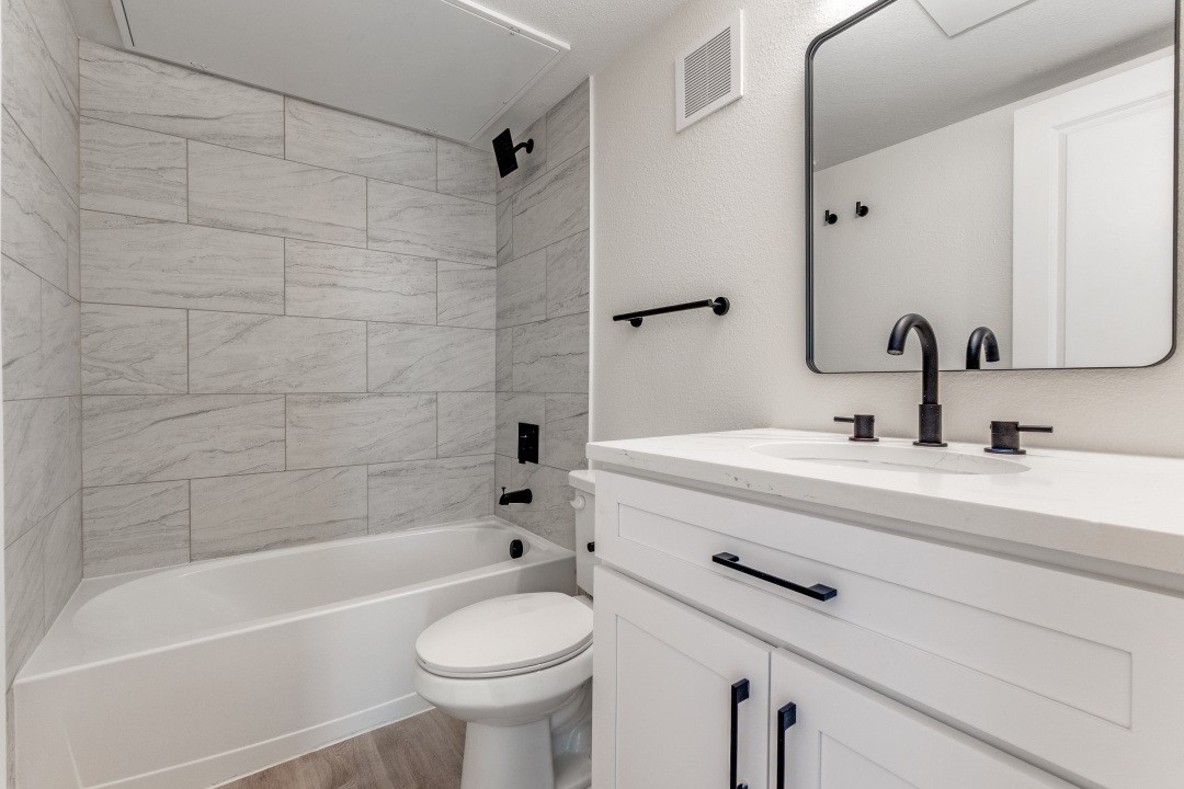 5917 Gaston Avenue Dallas TX 75214