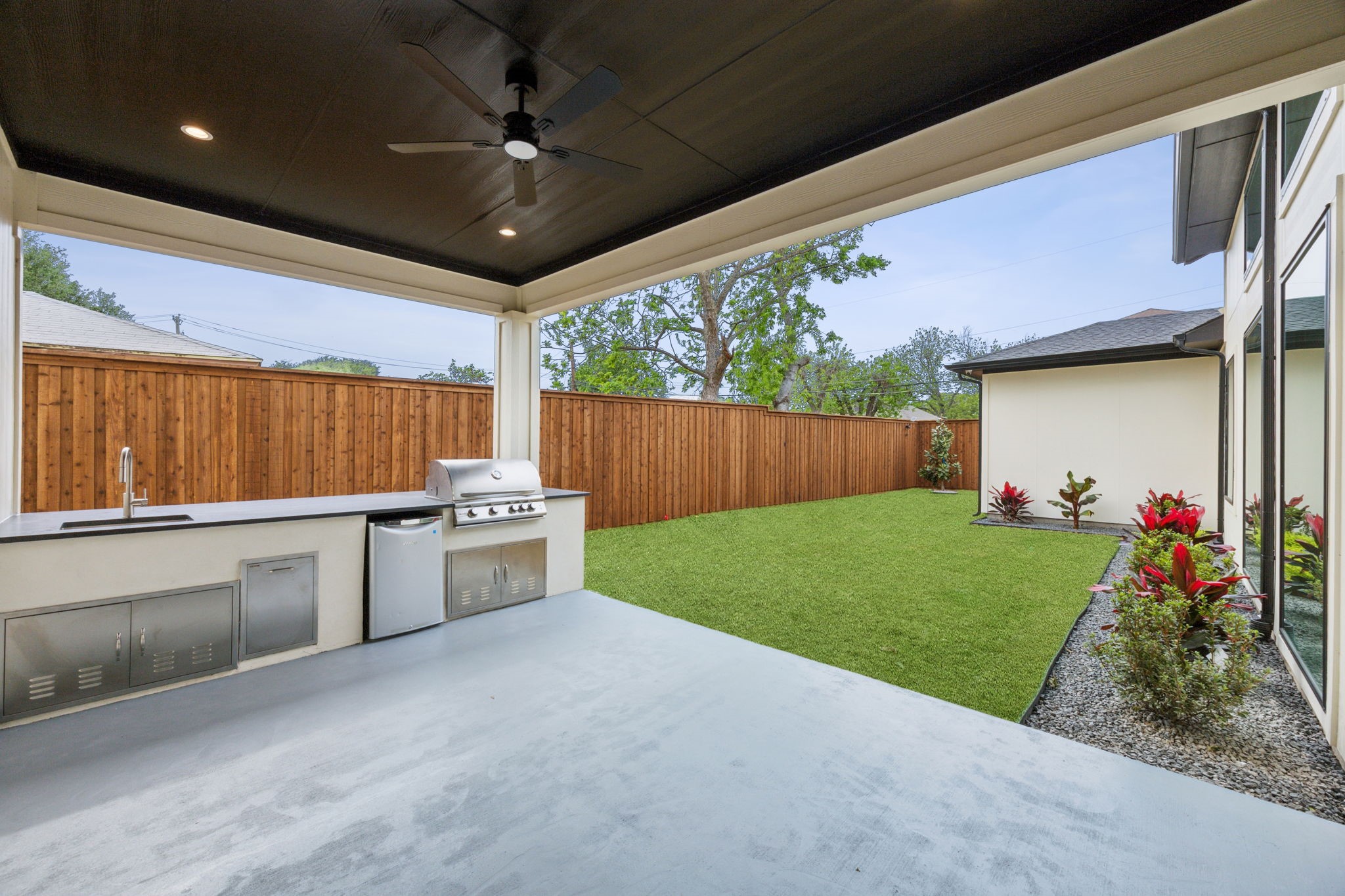 3815 Hawick Lane Dallas TX 75220
