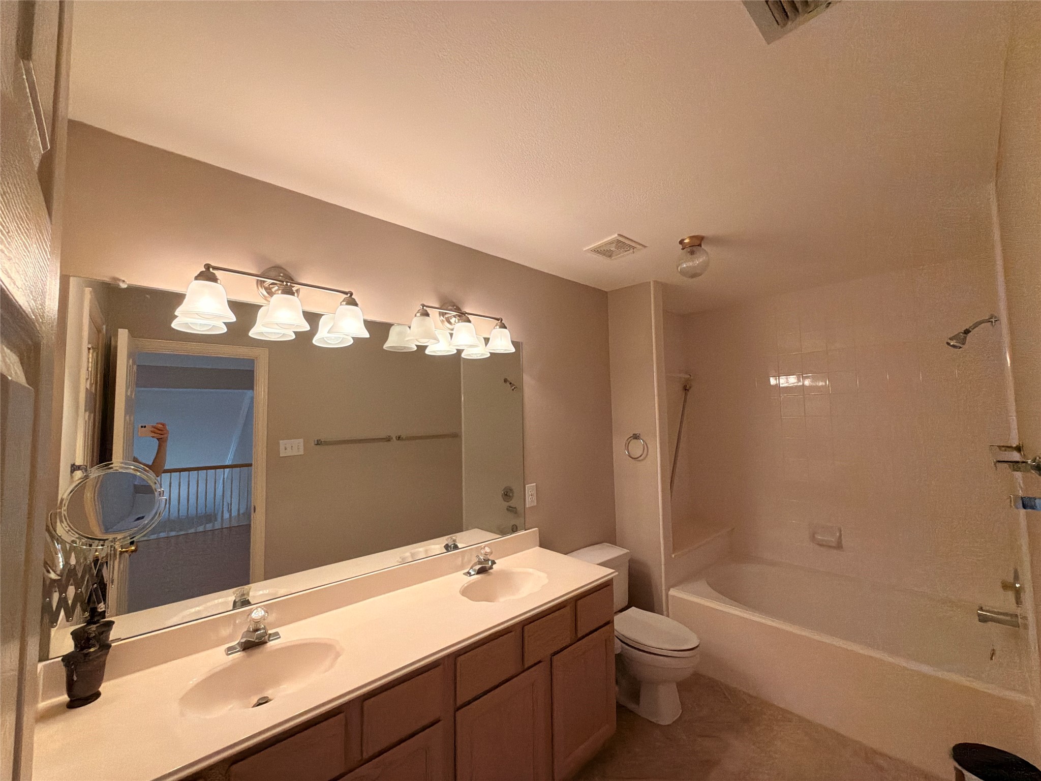 120 Stonecreek Drive Irving TX 75063
