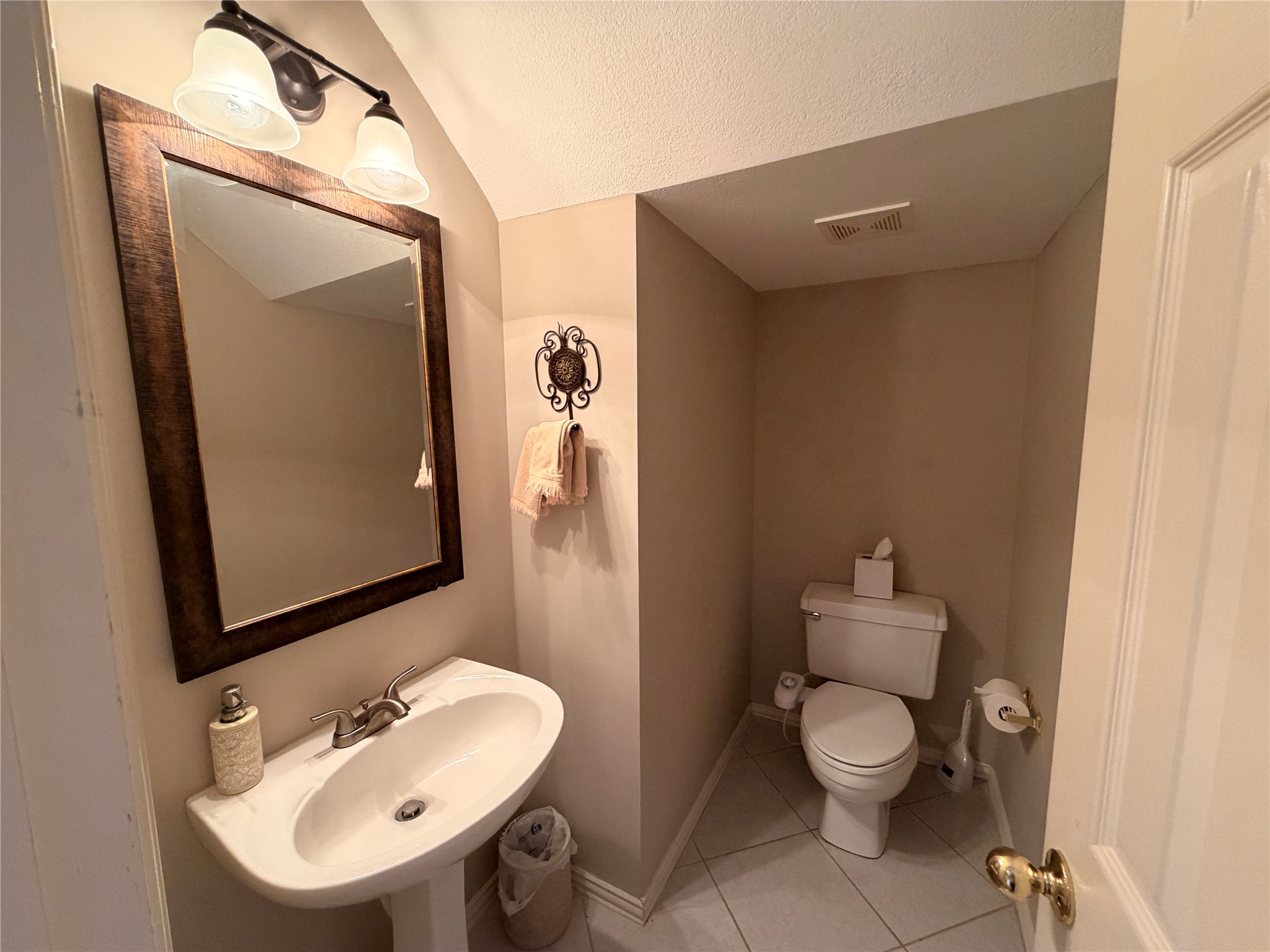 120 Stonecreek Drive Irving TX 75063