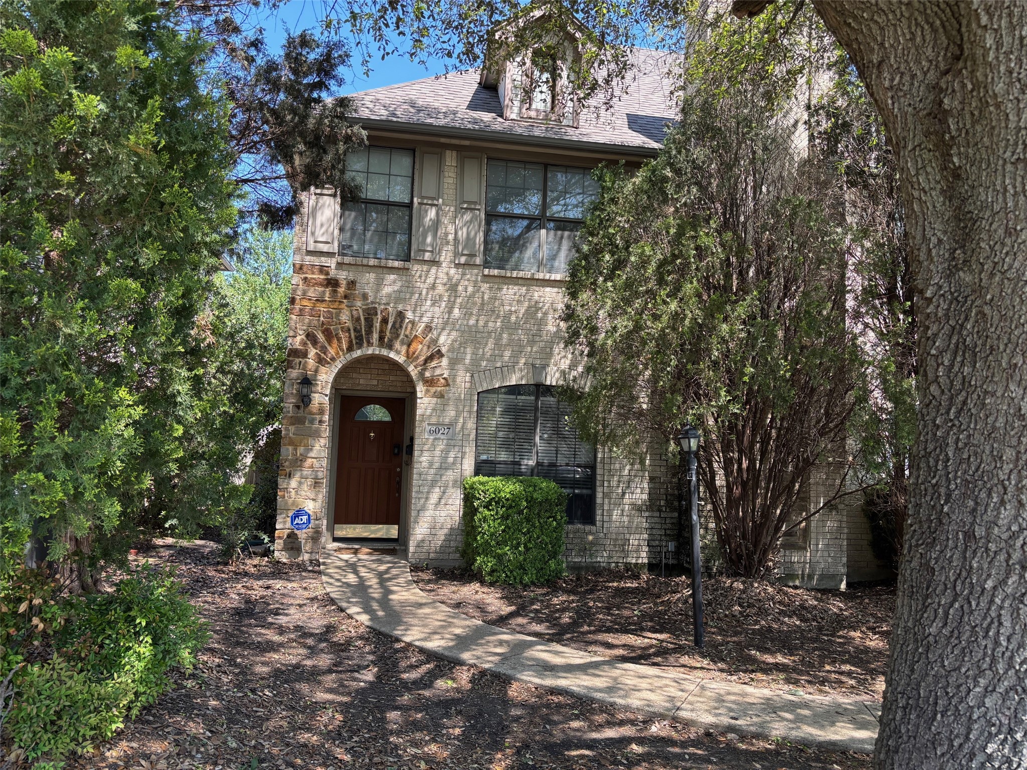 6027 Oram Street Dallas TX 75206