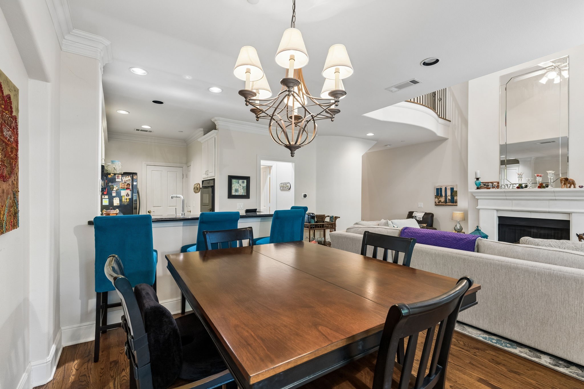 4147 Towne Green Circle Addison TX 75001