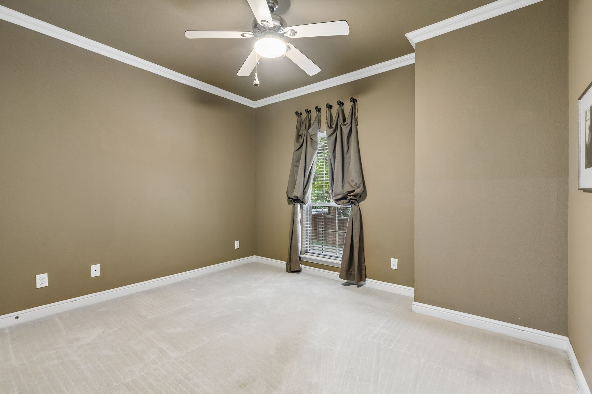 4147 Towne Green Circle Addison TX 75001