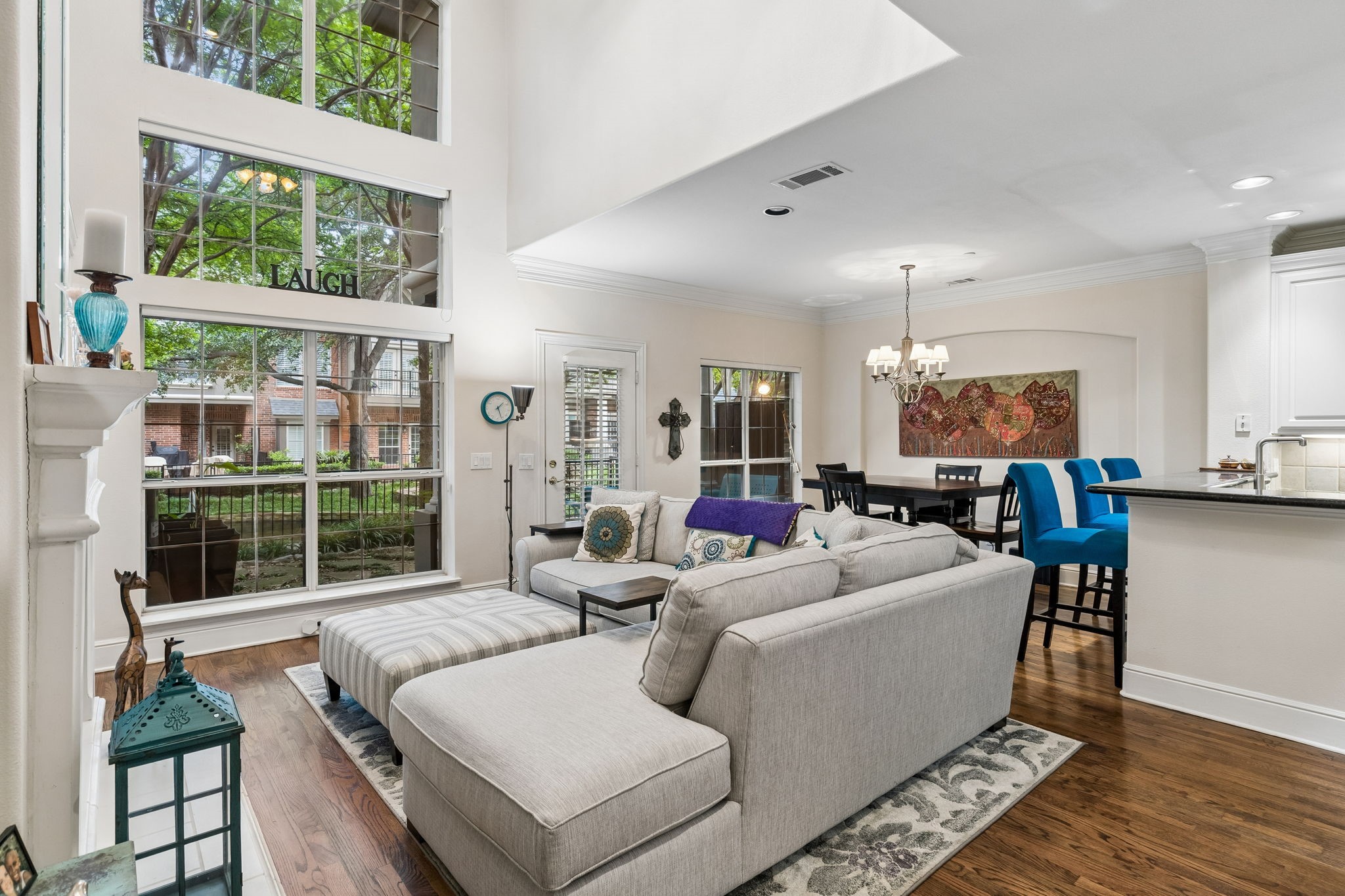 4147 Towne Green Circle Addison TX 75001