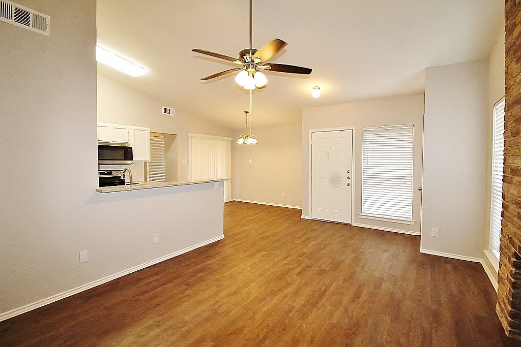 6620 S Creek Drive Fort Worth TX 76133