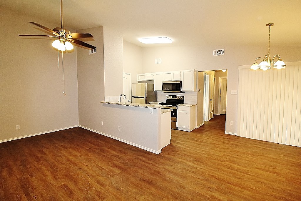 6620 S Creek Drive Fort Worth TX 76133