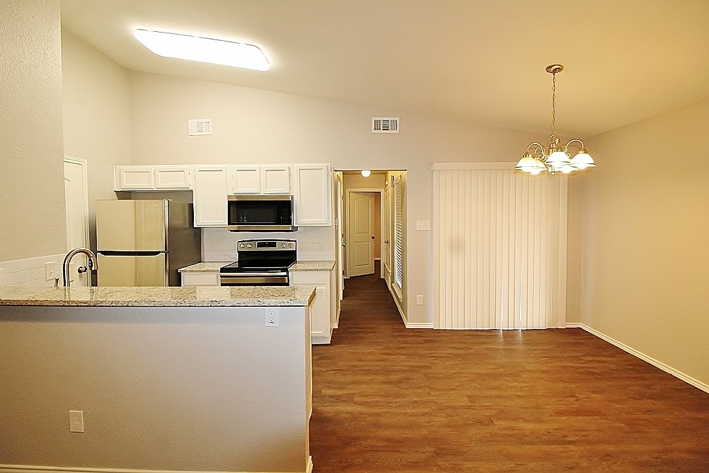 6620 S Creek Drive Fort Worth TX 76133
