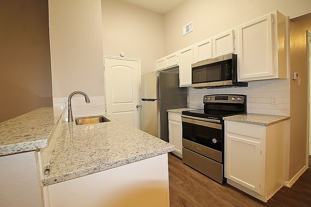 6620 S Creek Drive Fort Worth TX 76133