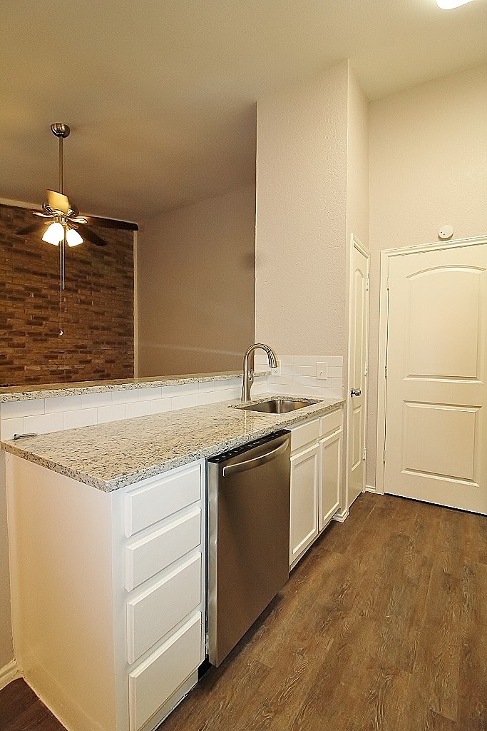 6620 S Creek Drive Fort Worth TX 76133