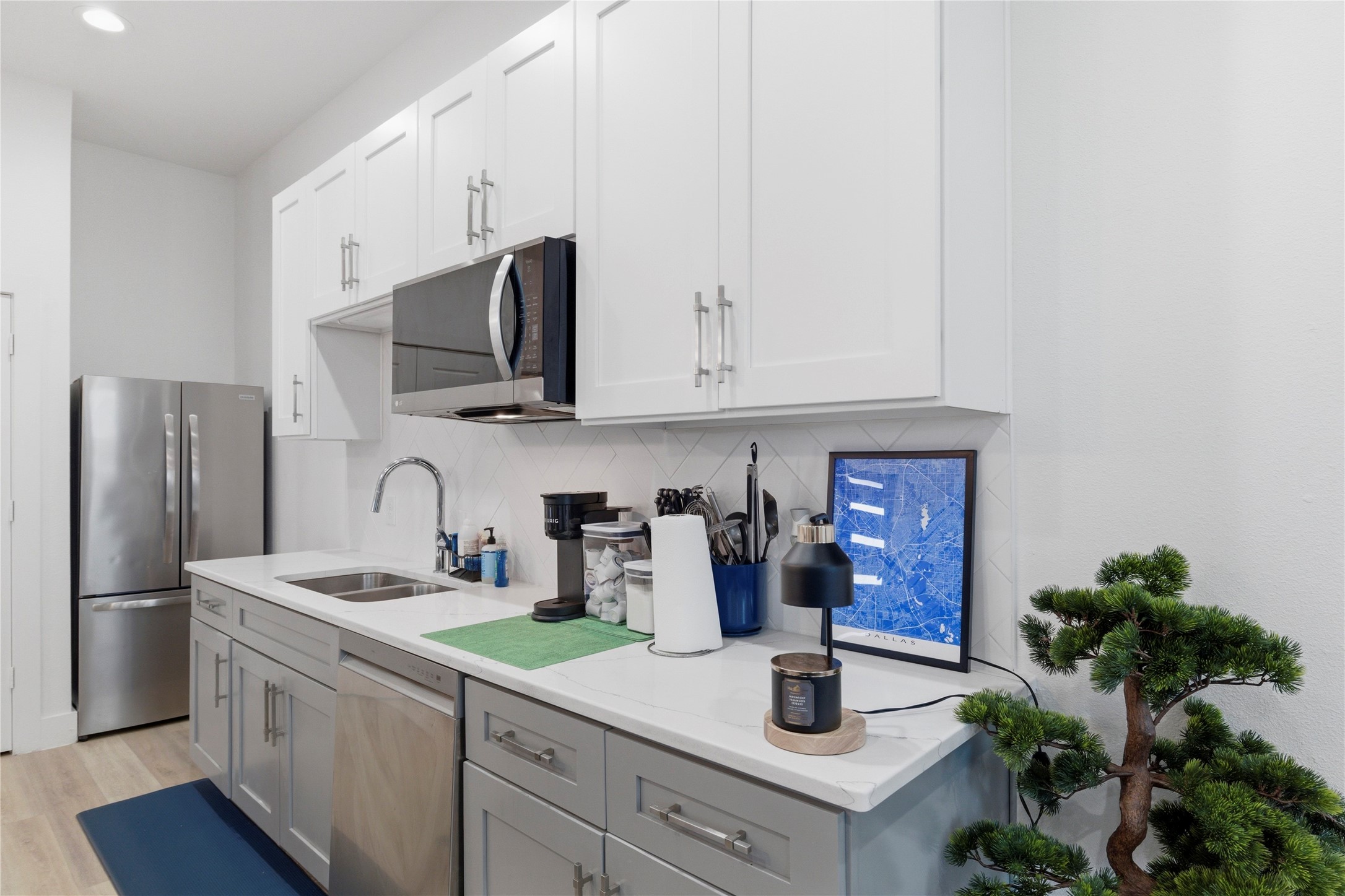 2406 Merlin Street Dallas TX 75215