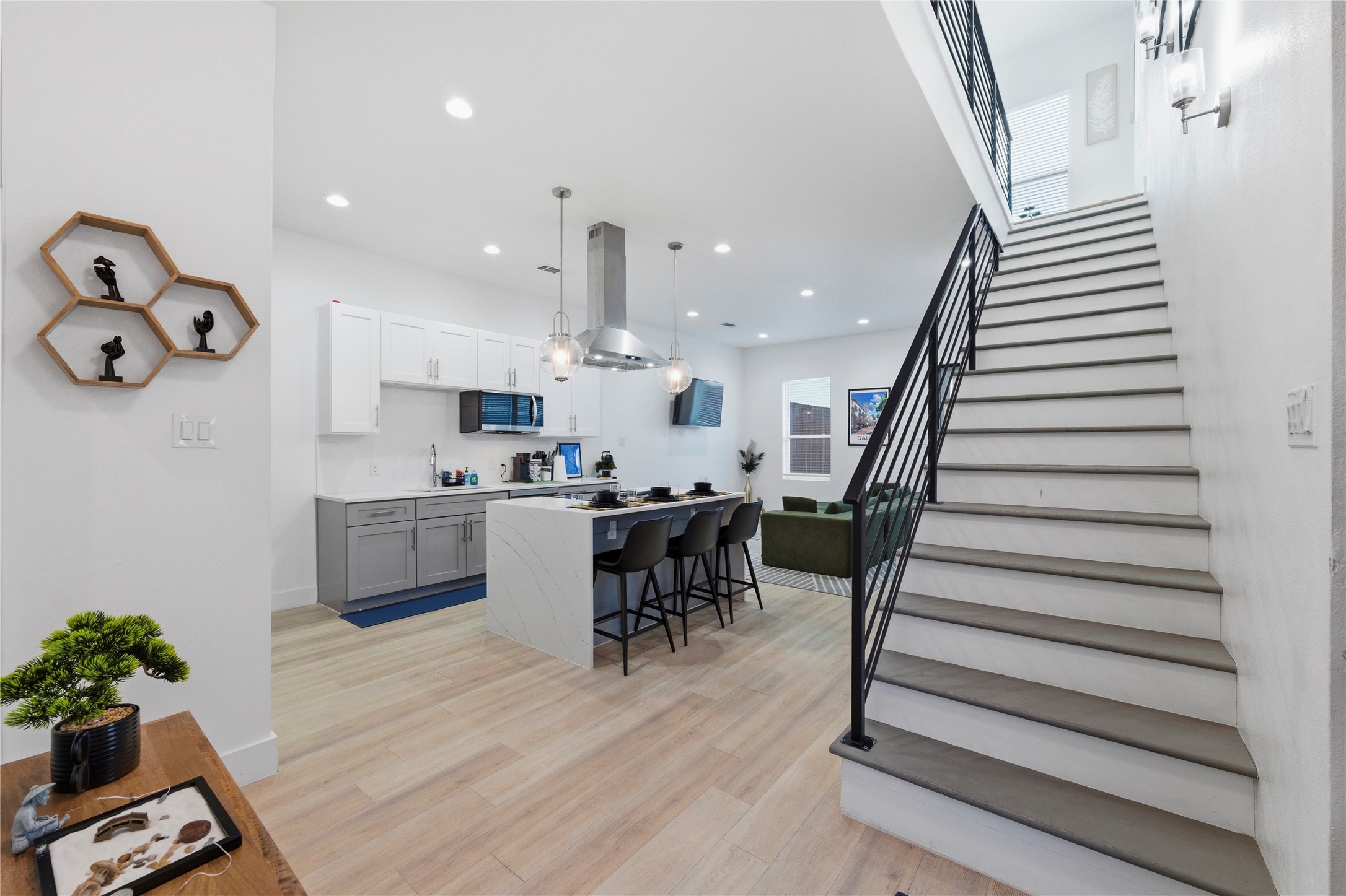 2406 Merlin Street Dallas TX 75215