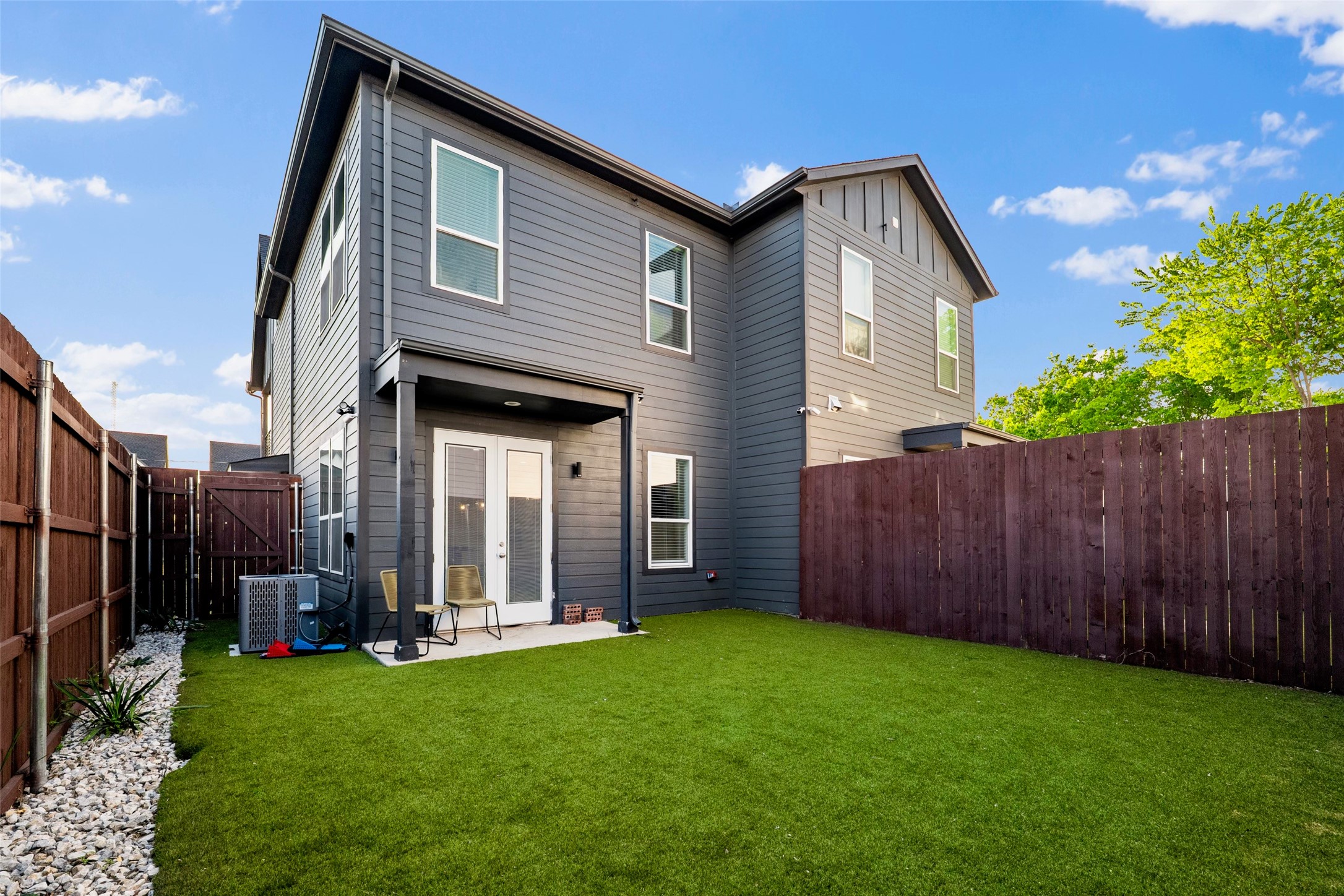 2406 Merlin Street Dallas TX 75215