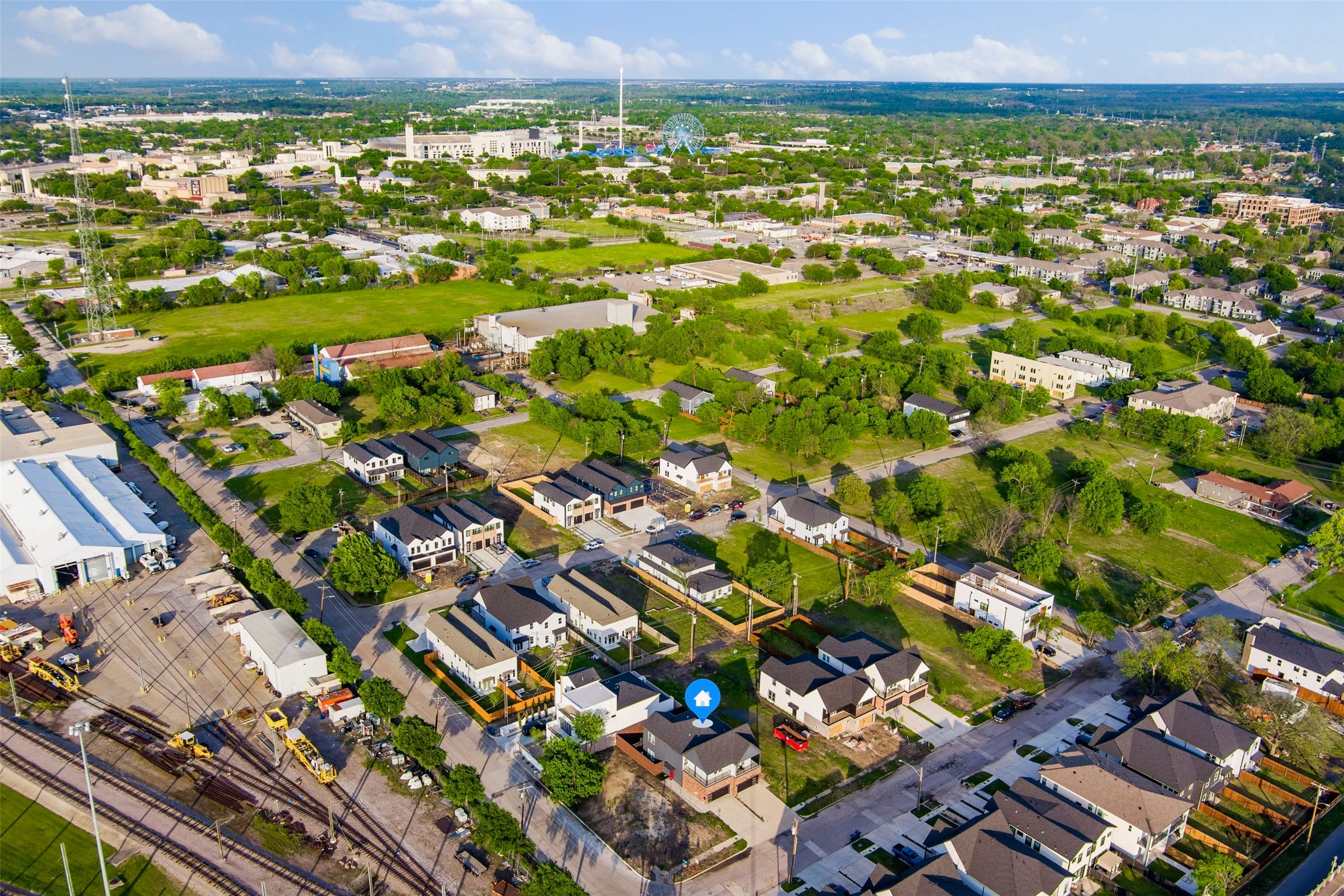 2406 Merlin Street Dallas TX 75215