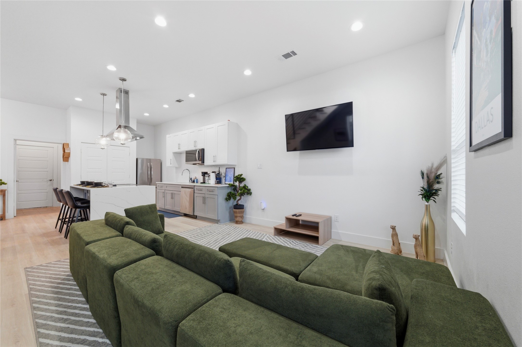 2406 Merlin Street Dallas TX 75215
