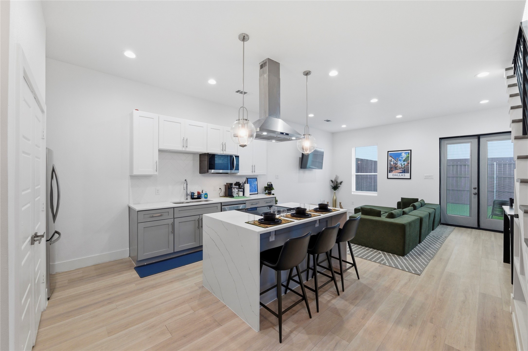 2406 Merlin Street Dallas TX 75215