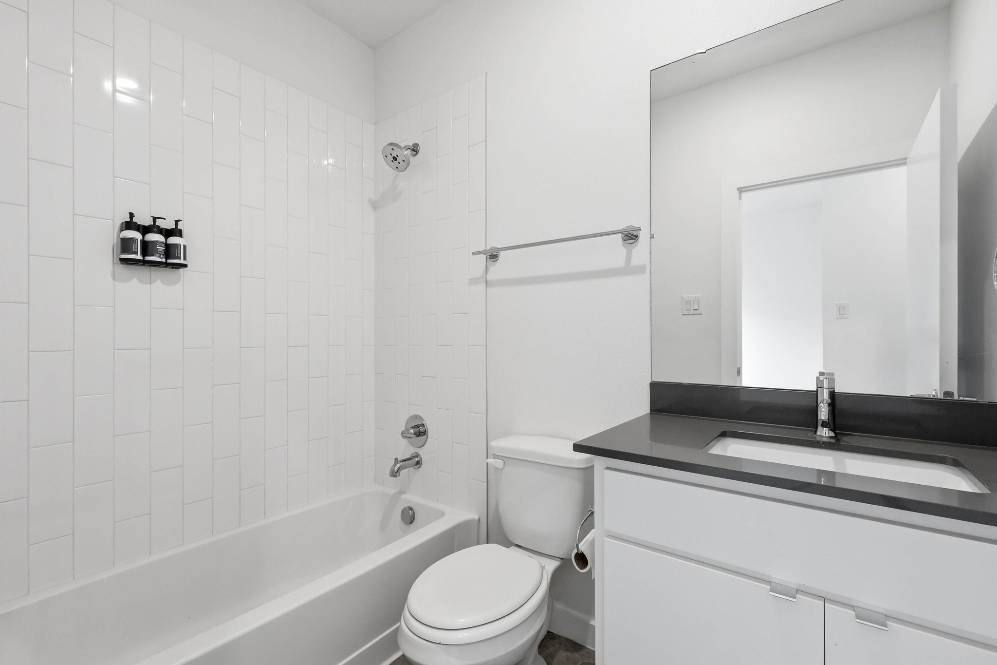 427 W 10th Street Dallas TX 75208