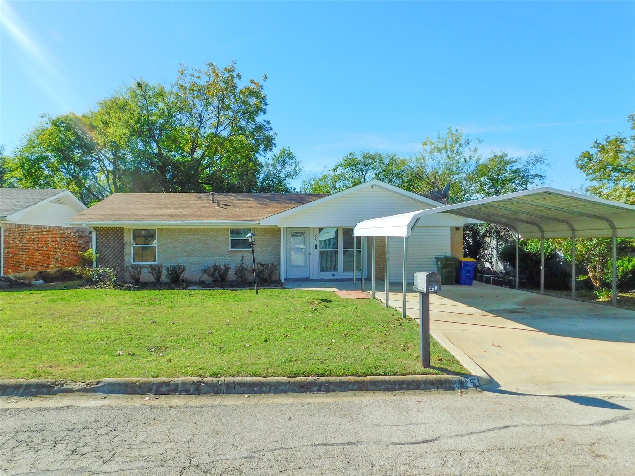 325 W Jones Street Krum TX 76249
