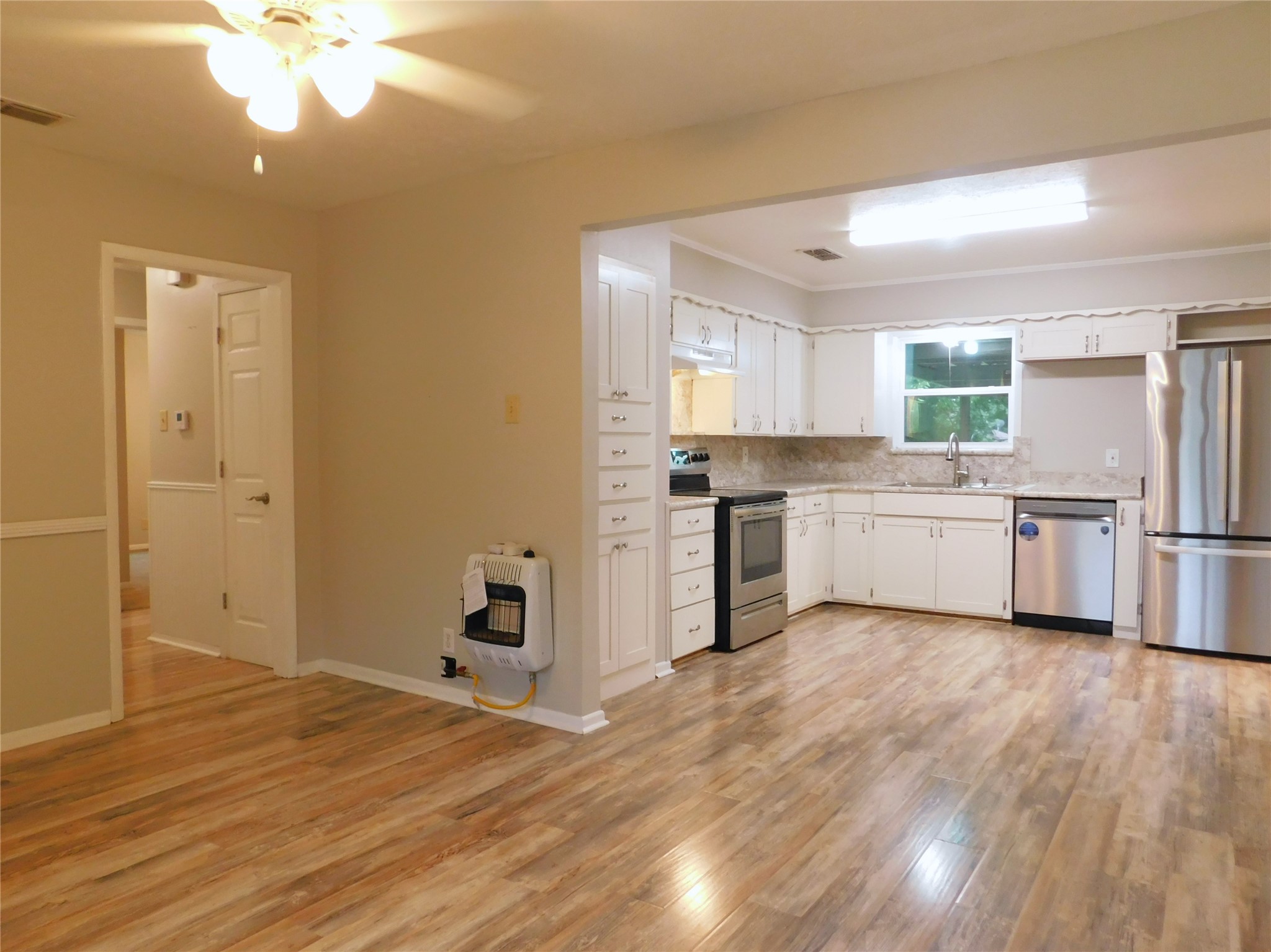 325 W Jones Street Krum TX 76249
