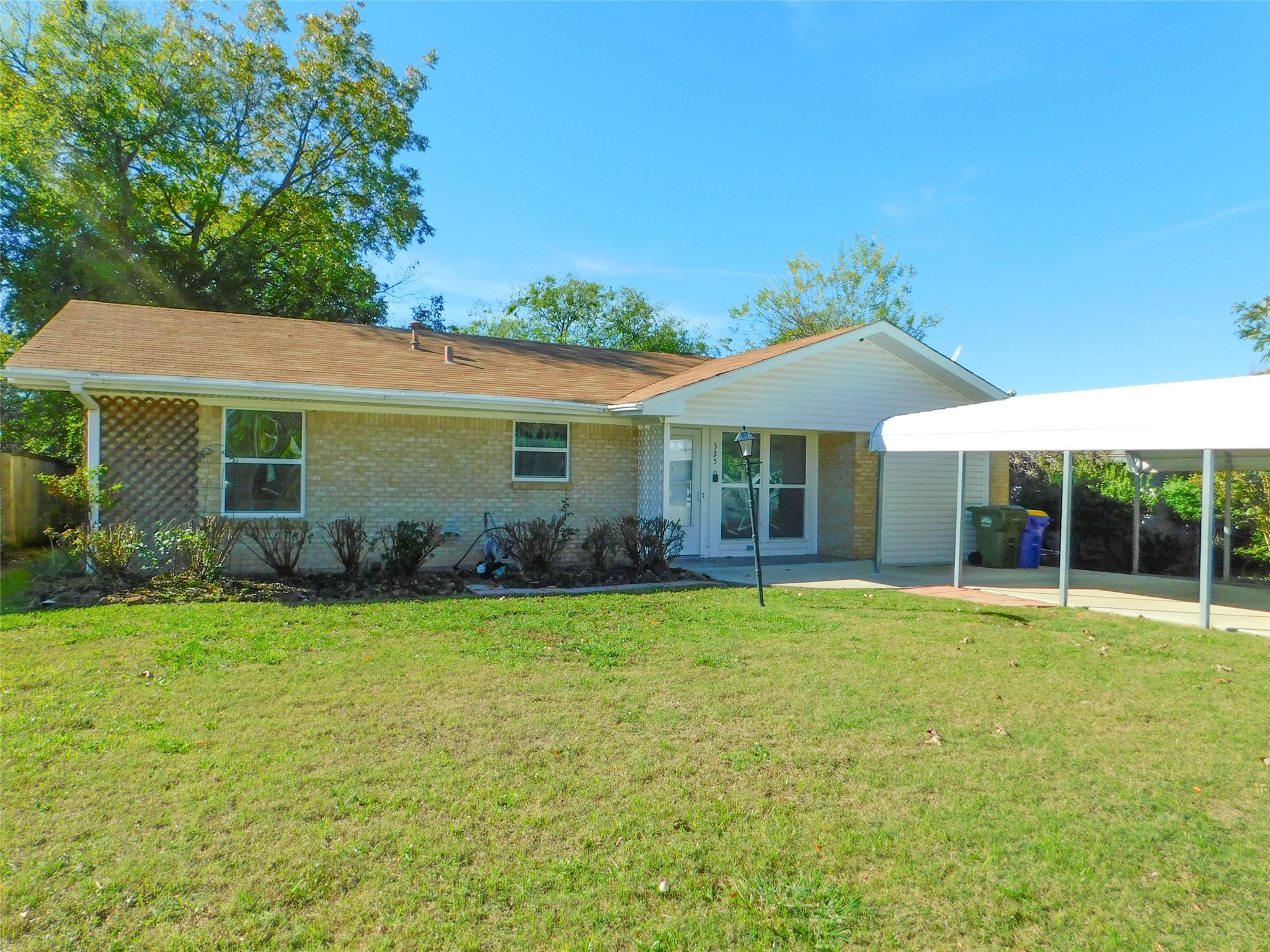 325 W Jones Street Krum TX 76249