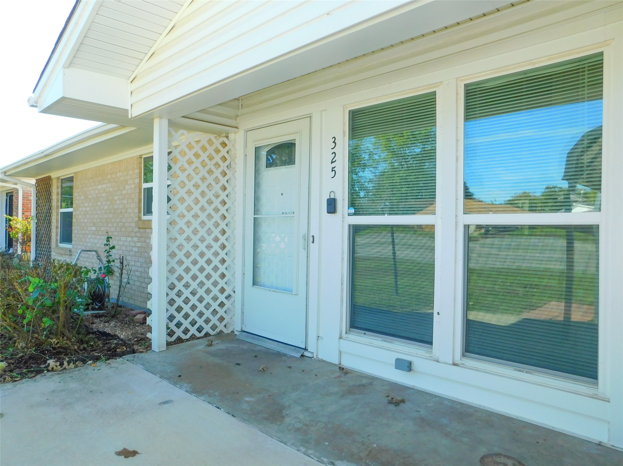325 W Jones Street Krum TX 76249
