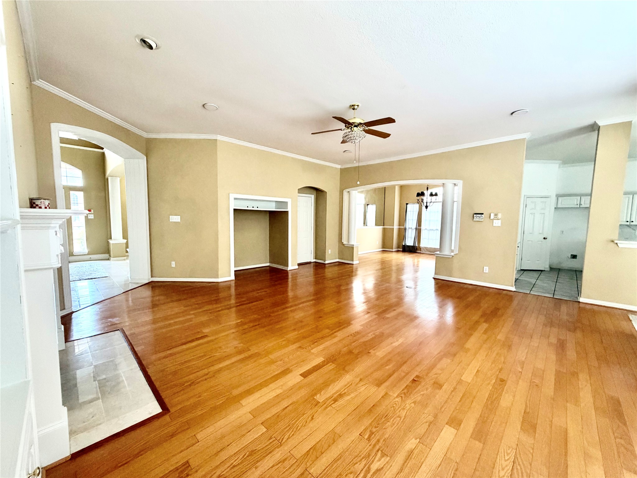 525 Salisbury Drive Grand Prairie TX 75052