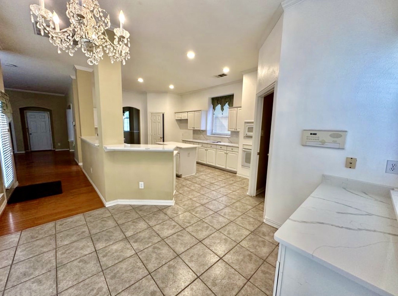525 Salisbury Drive Grand Prairie TX 75052