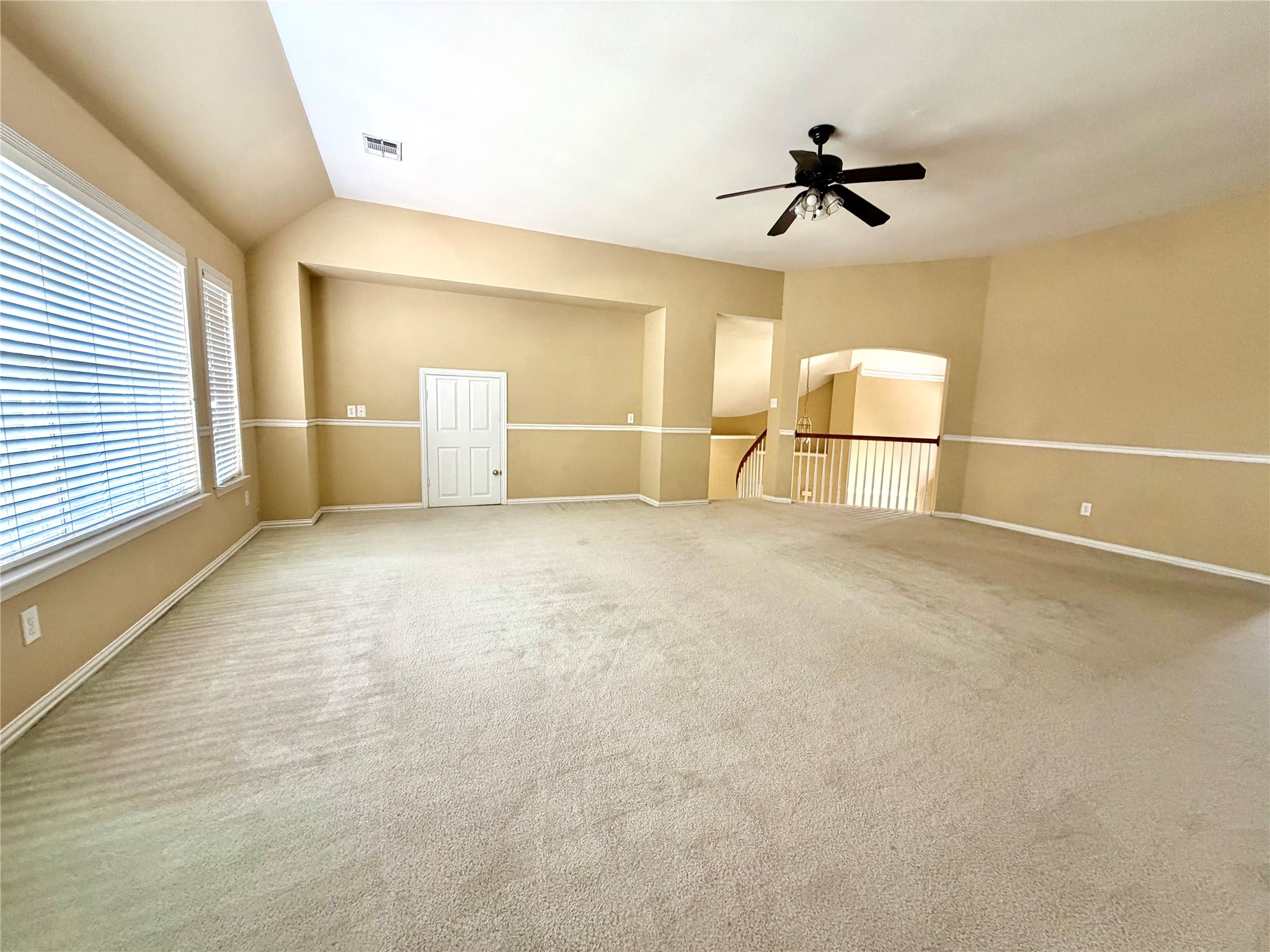 525 Salisbury Drive Grand Prairie TX 75052